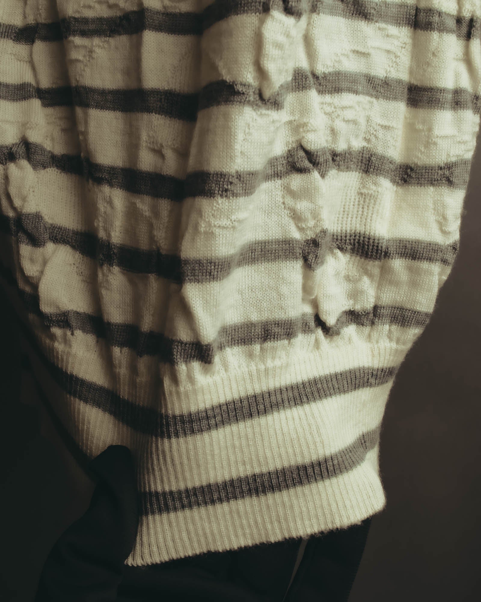 "tao COMME des GARÇONS" 10's Textured striped wool knit cardigan