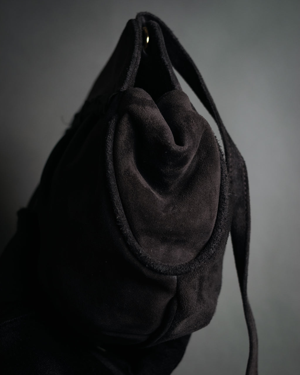 “Salvatore Ferragamo” 80’s-90’s Suede shirred ribbon shoulder bag