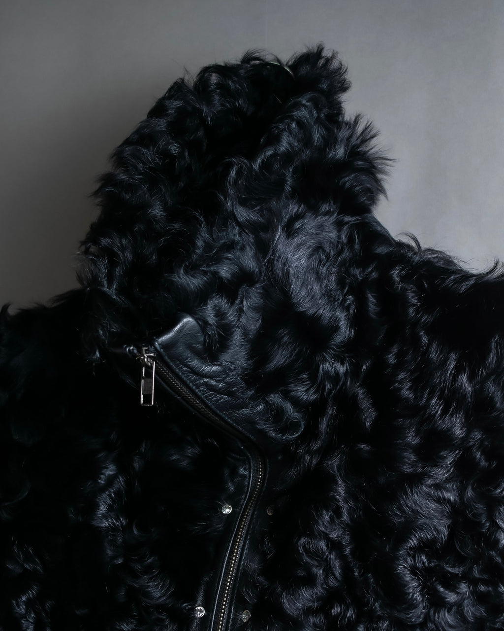 "HERMITAGE" Box silhouette double zipper fur blouson