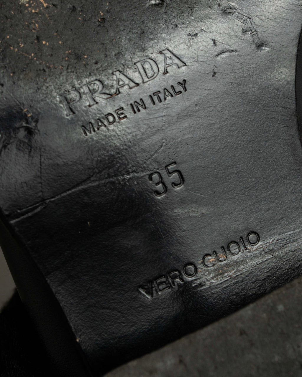 "PRADA" Apron stitch design long nose loafers