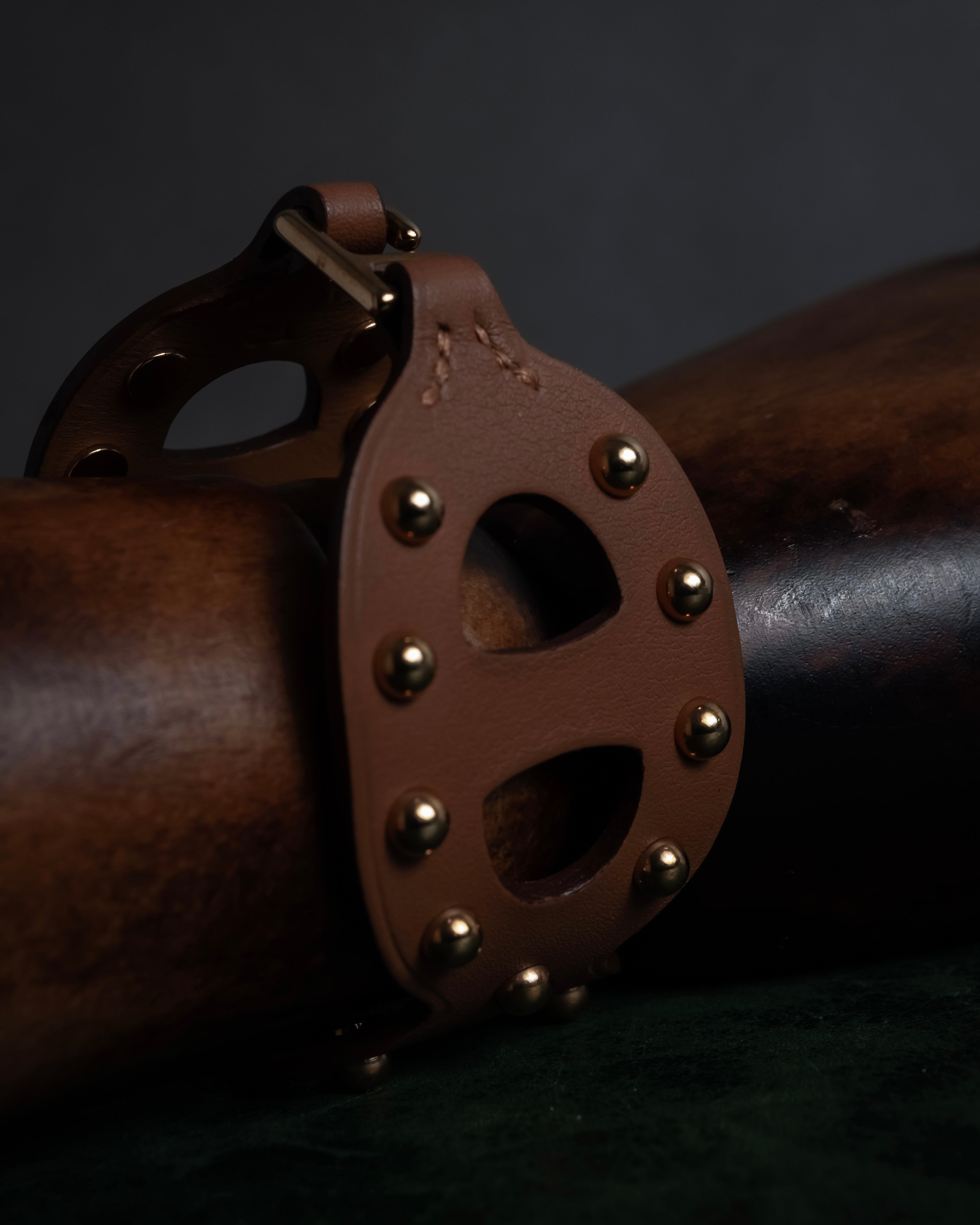 "HERMES" Chaine d'Ancre motif studs leather bracelet