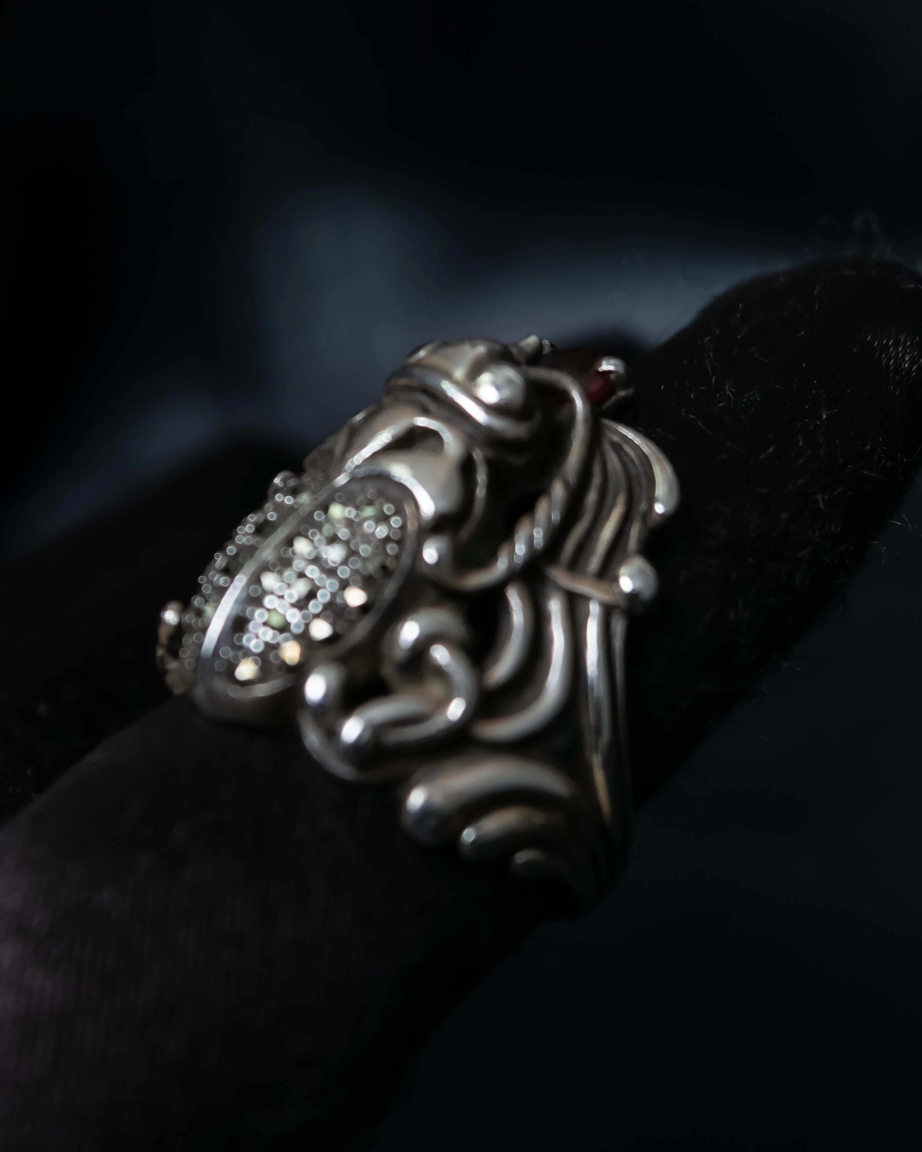 “Vintage” Beetle motif stone decorated silver ring