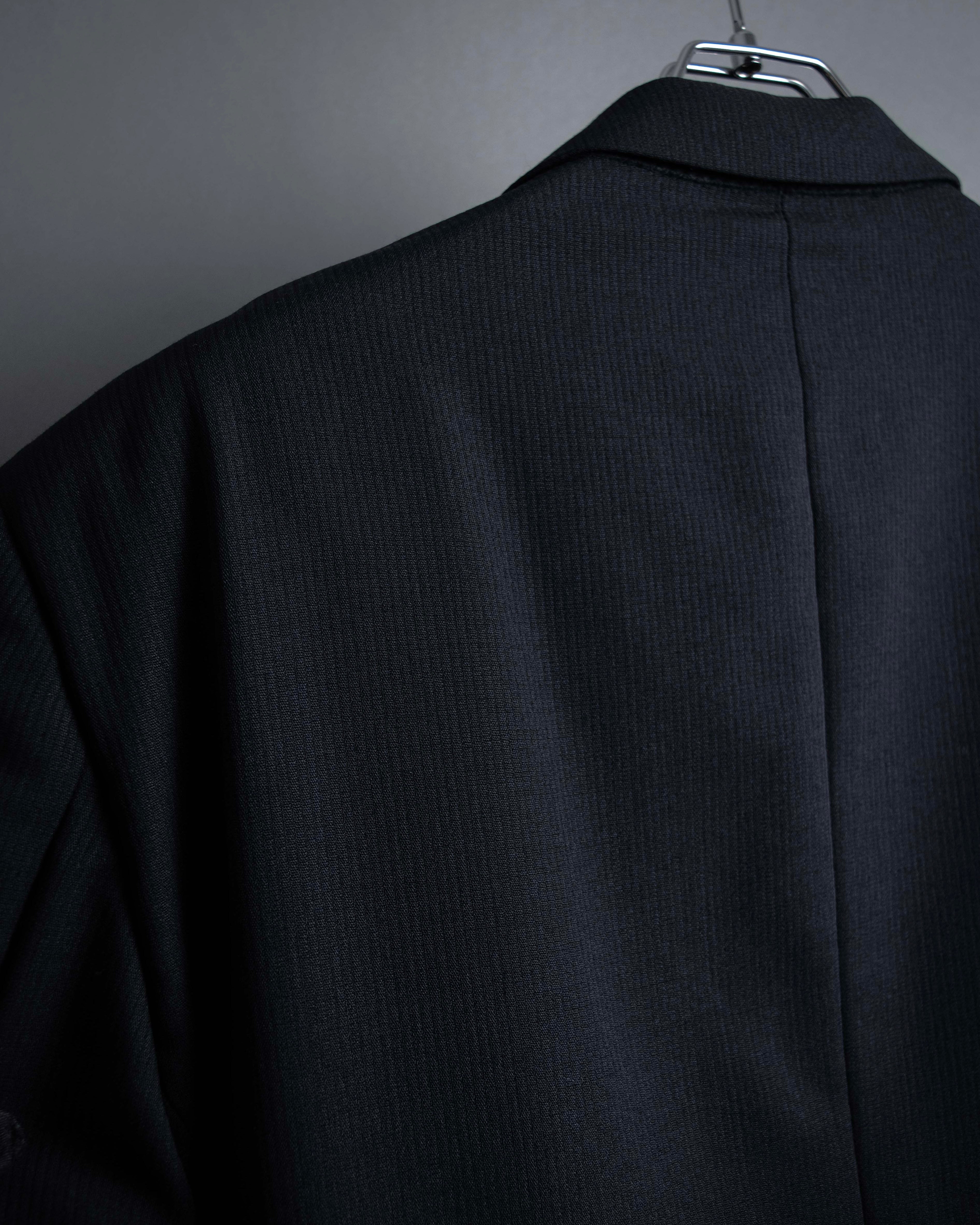 "GIORGIO ARMANI" LE COLLEZIONI line shadow stripe pattern set up