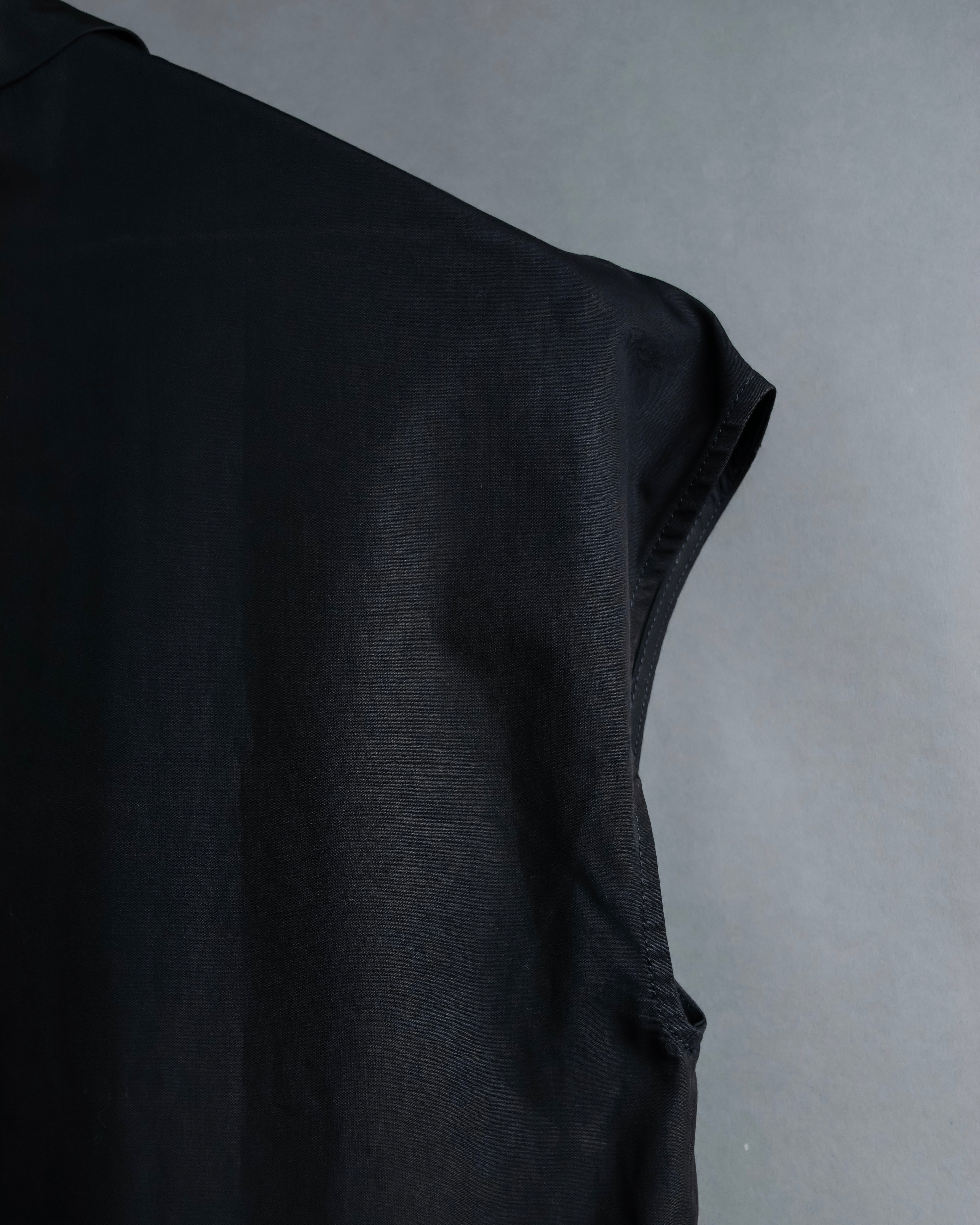 “BOTTEGA VENETA”  V neck designed no sleeve top