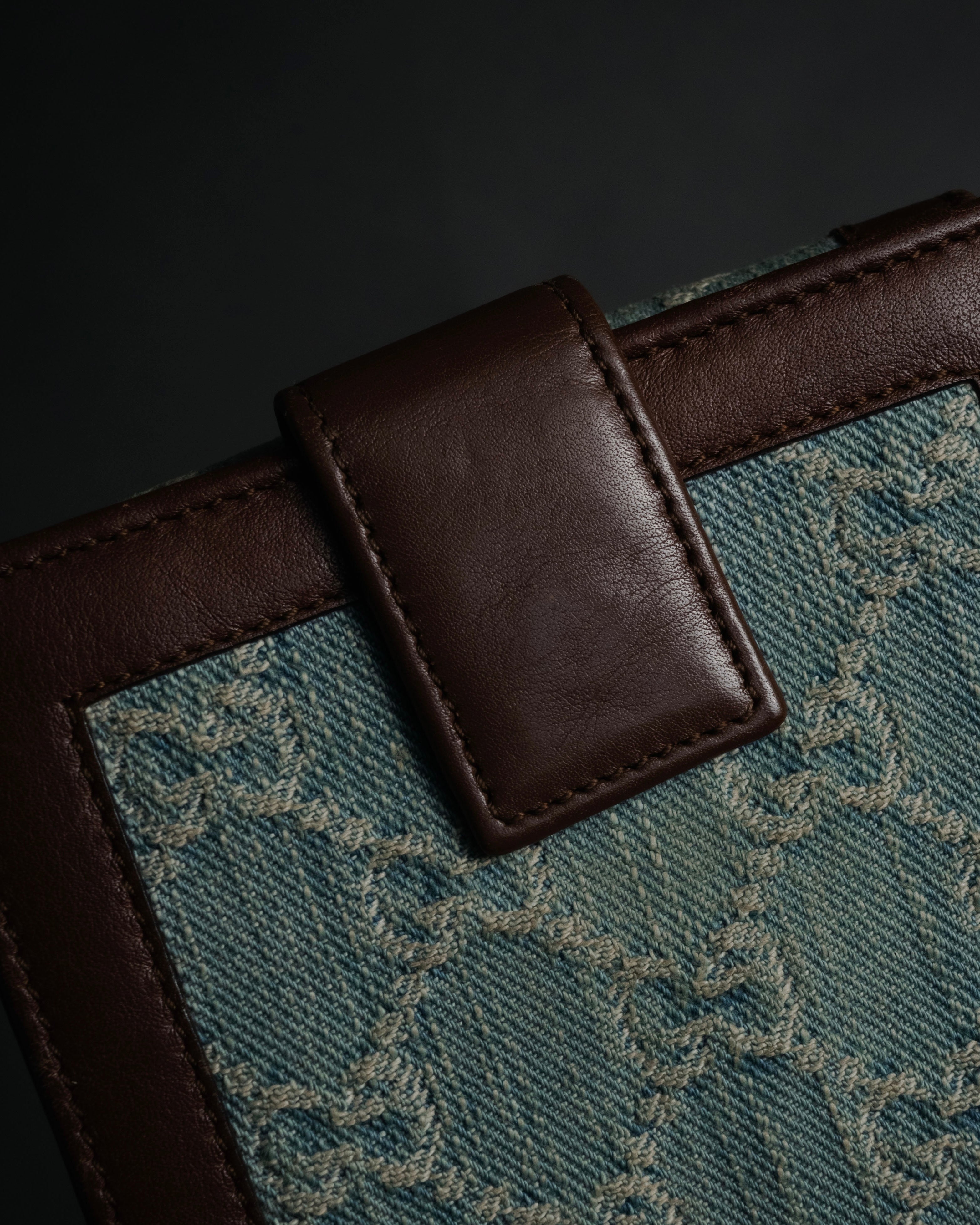 “GUCCI” 00’s GG denim script logo wallet