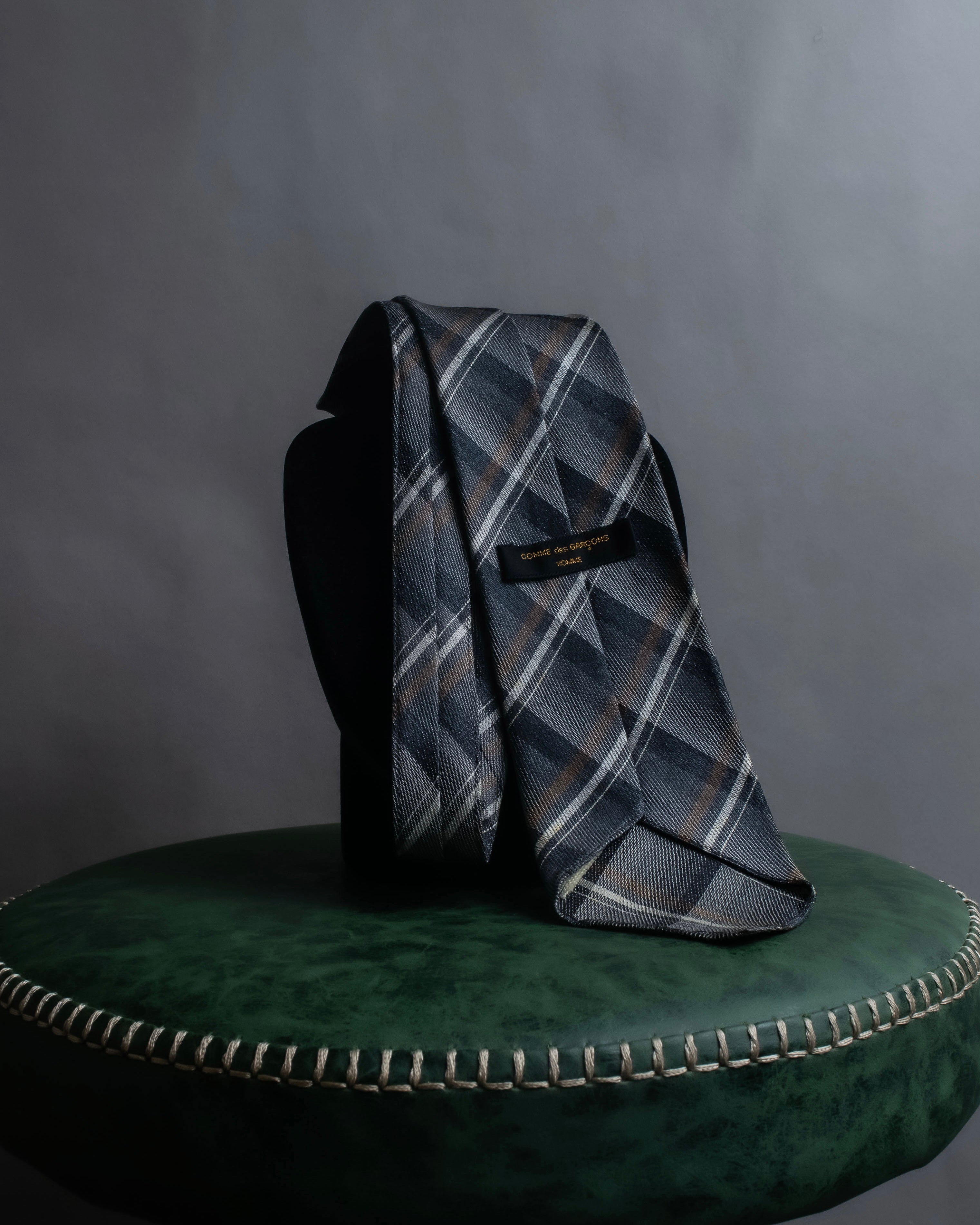 "COMME des GARCONS HOMME"
Argyle check pattern wool necktie