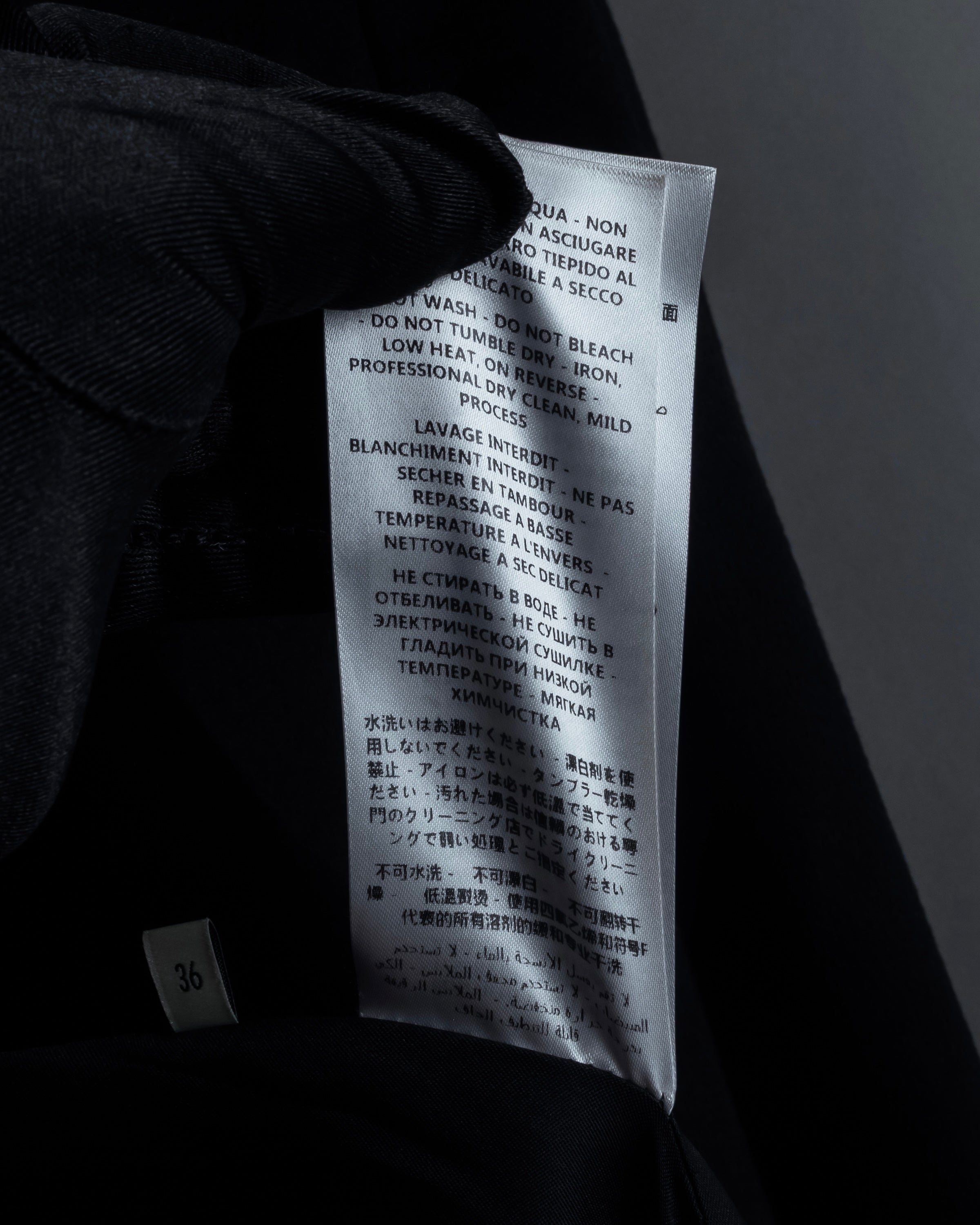 "GUCCI" Michele period linear silhouette wool chester coat