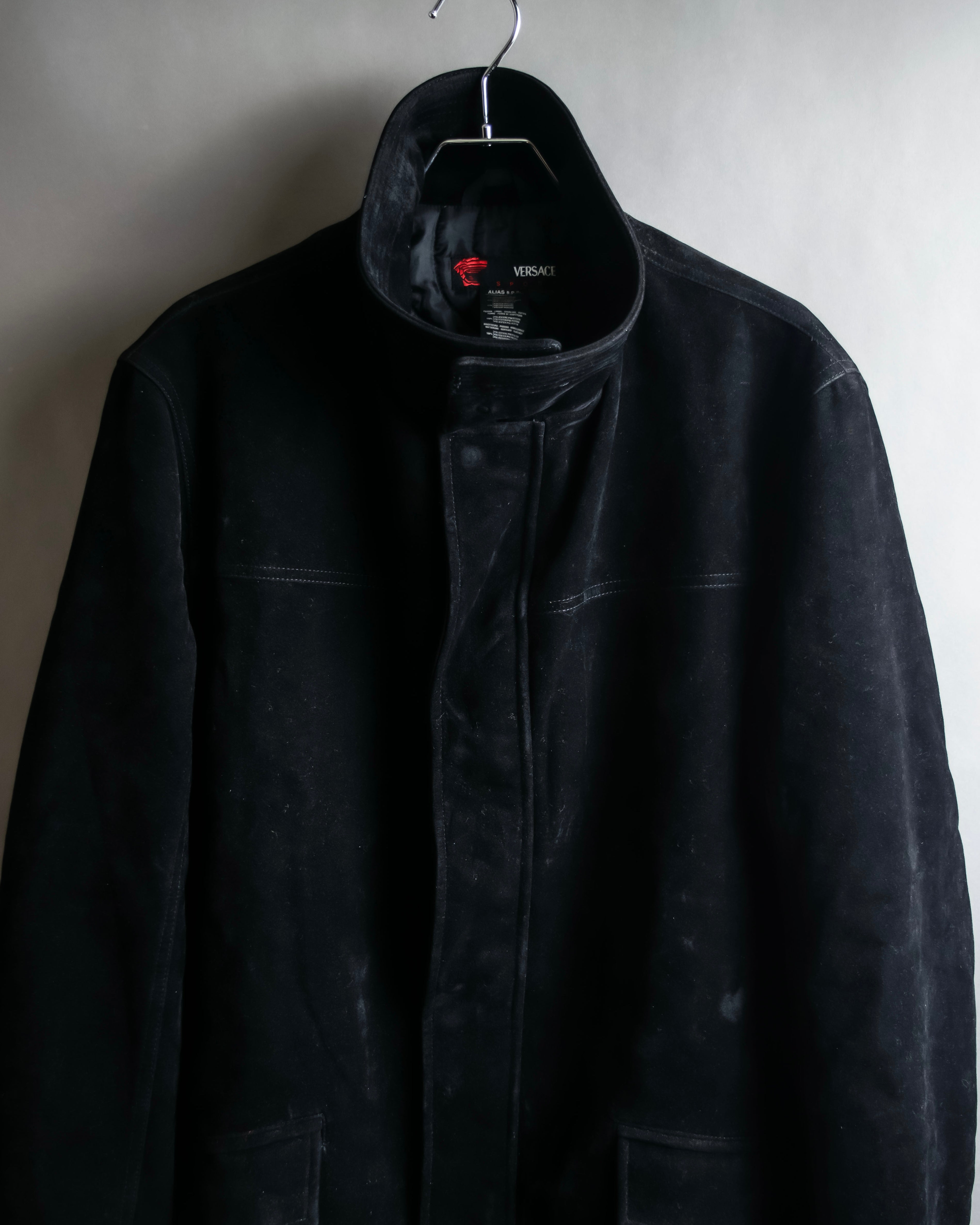 "VERSACE sport"
Stand collar double zipper suede blouson