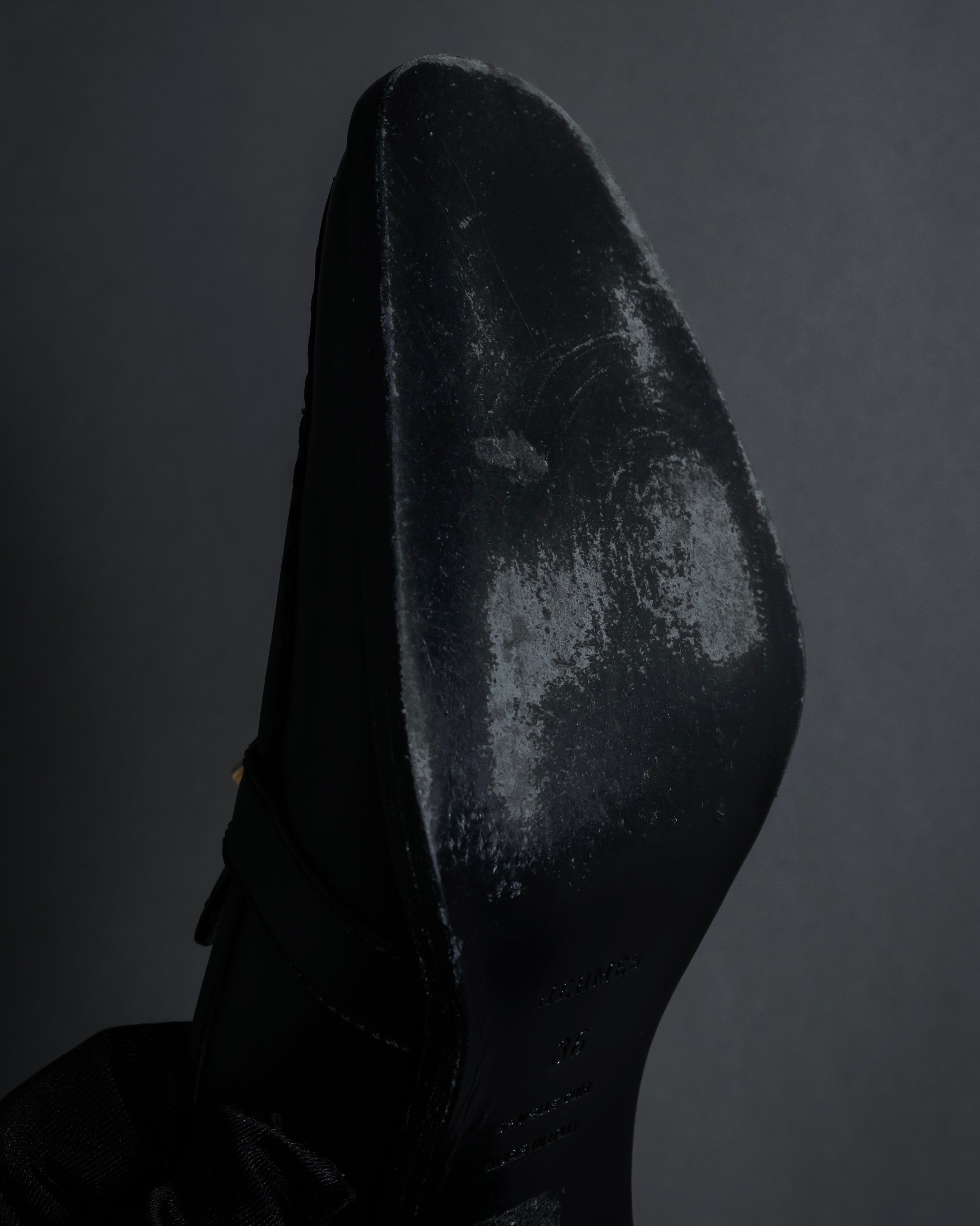 -MOOD Christmas Collection-
"HERMES" 90's-00's Gold buckle design heeled loafers