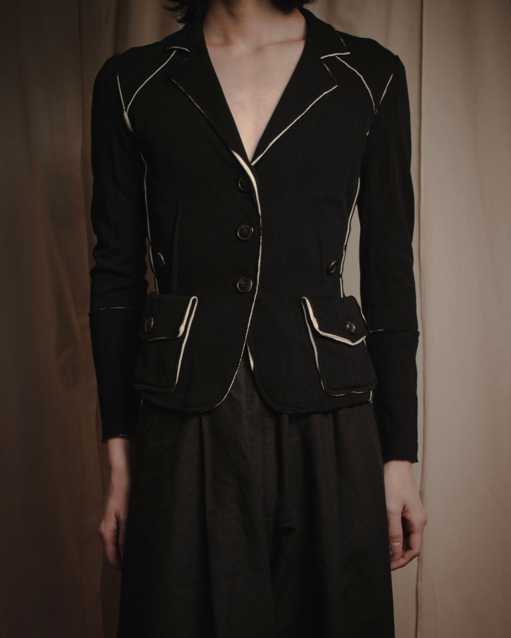 "Donna Karan" Contrast piped tailored jacket