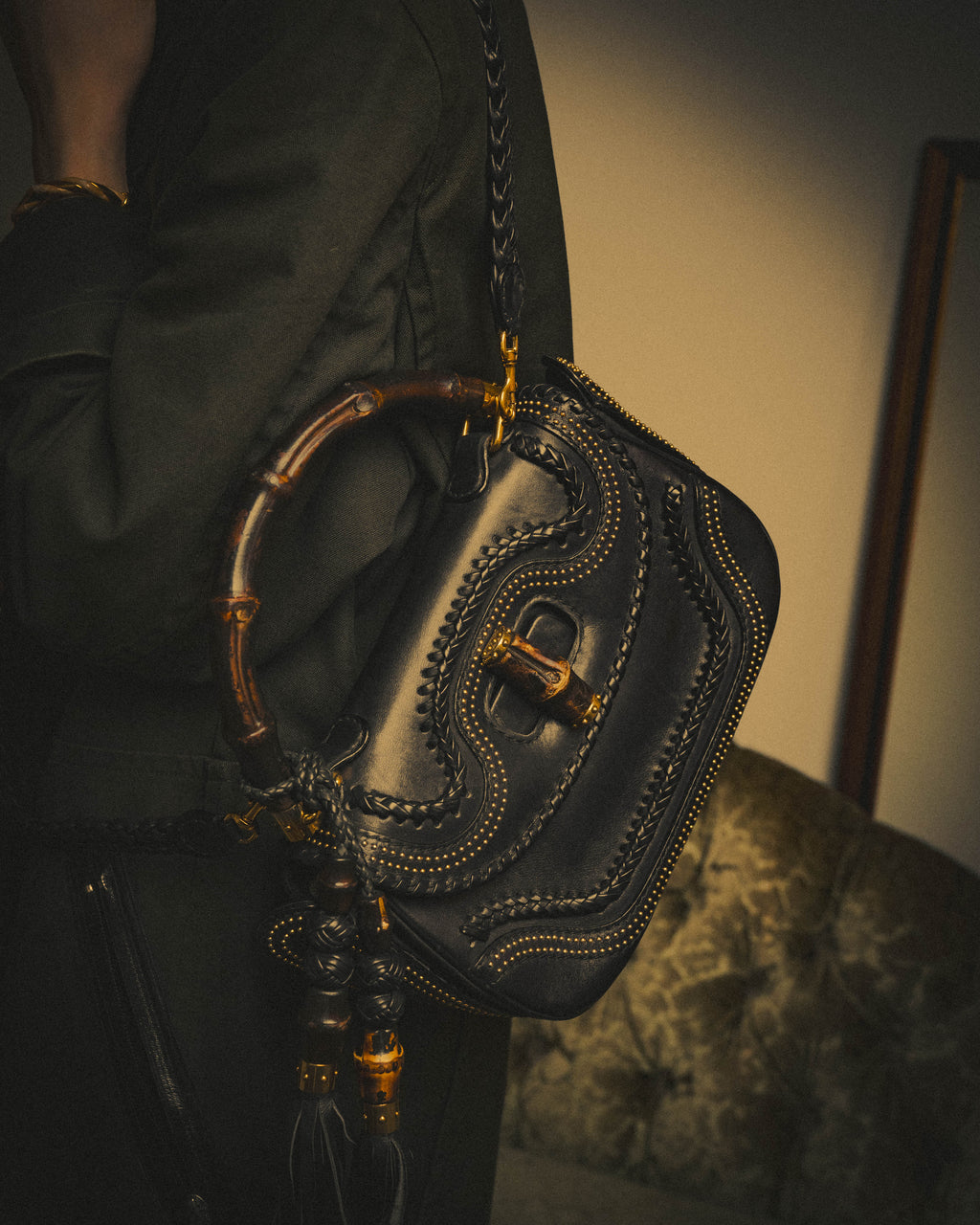 –SPECIAL– "GUCCI" 10's Embellished bamboo leather handbag