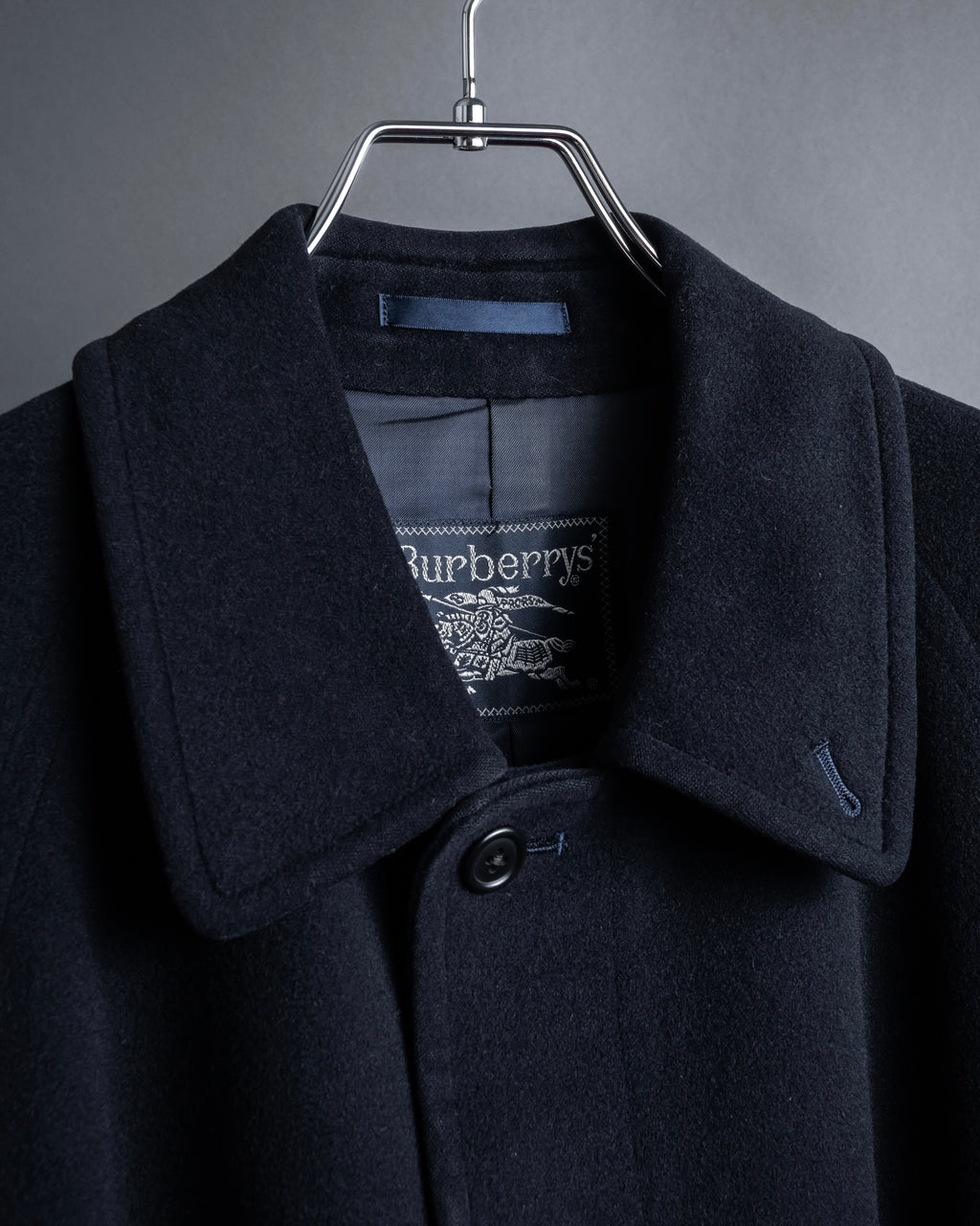 "BURBERRYS" High density wool stand collar coat
