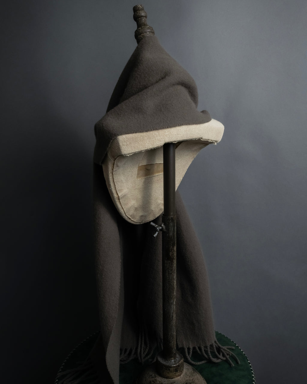 "Vivienne Westwood" Logo engraved wool long muffler