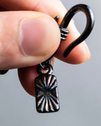 "YVES SAINT LAURENT" Twisted details mode style necklace