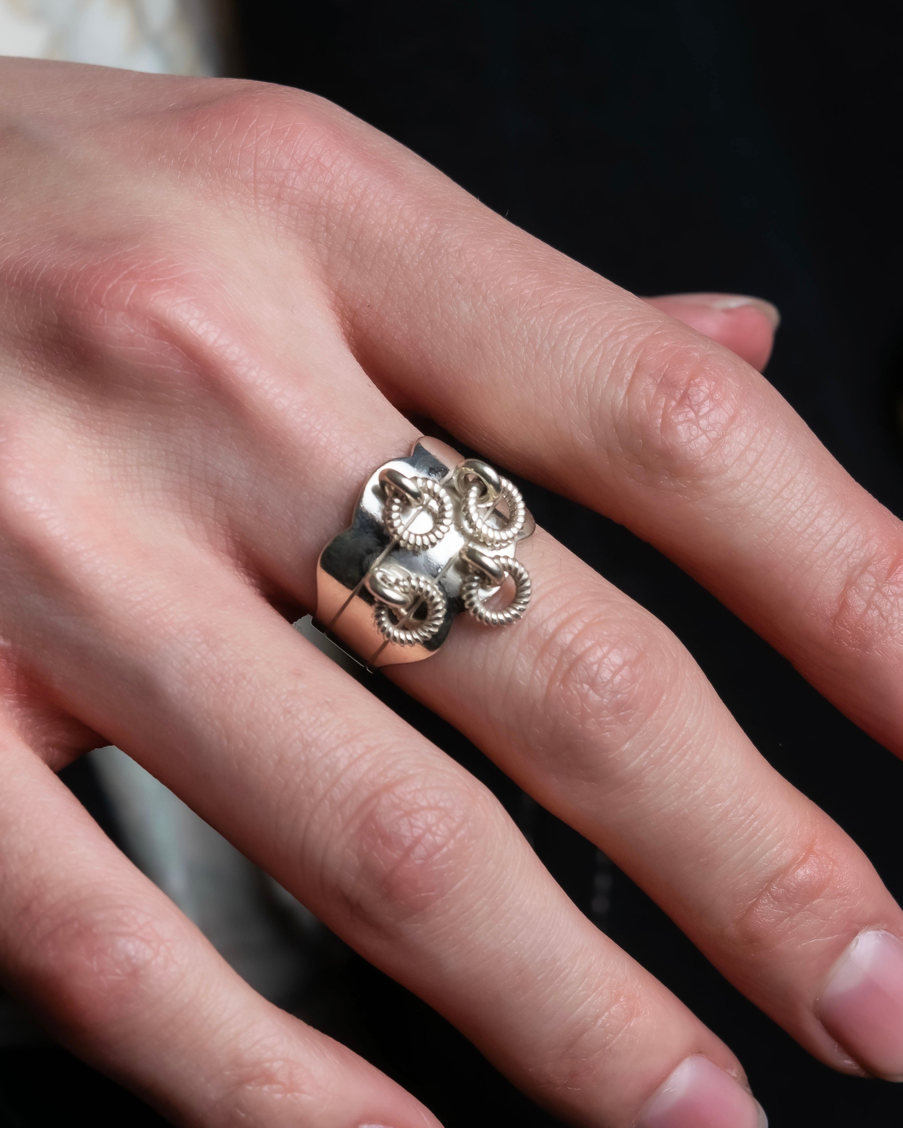 "Karasjok" Circular motif silver ring