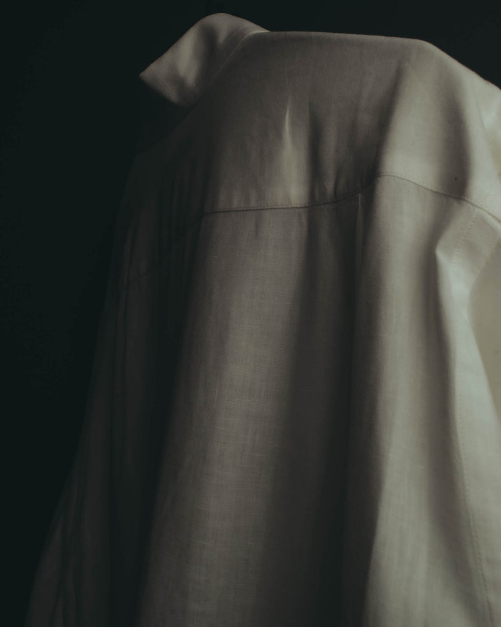 "Loro Piana" Lightweight linen long sleeve shirt