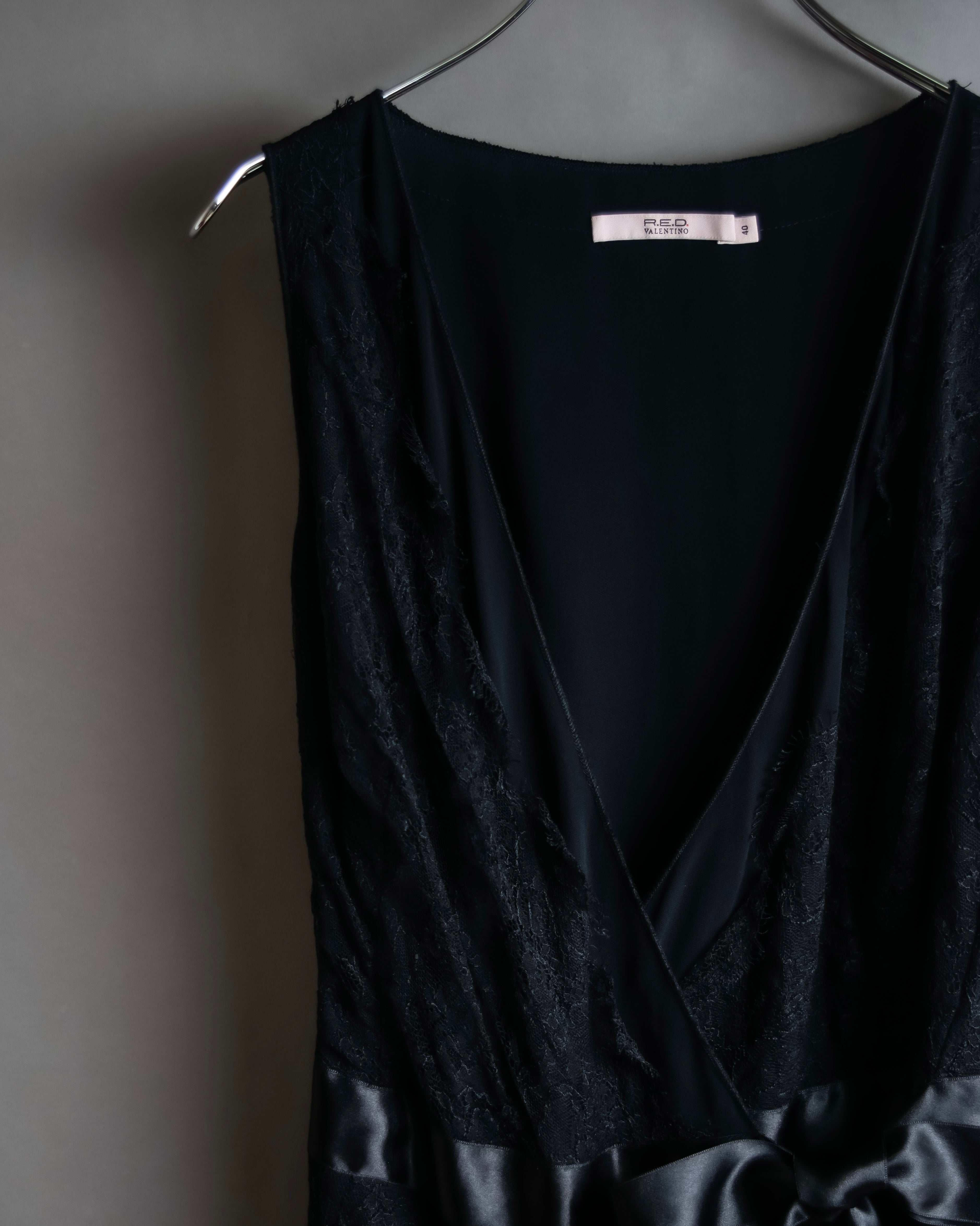 "RED VALENTINO"Ribbon belted design lace black dress