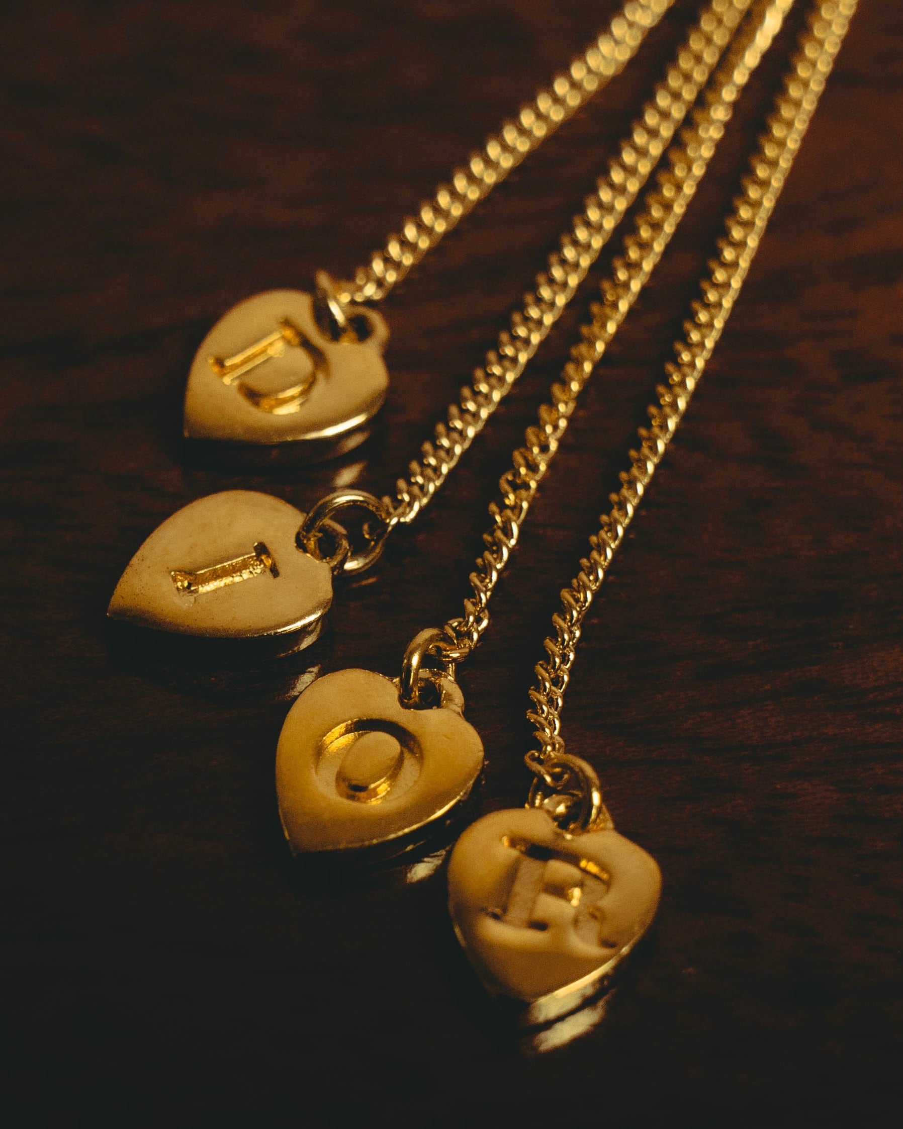 “Christian Dior” 00’s Dior heart charm tassel necklace