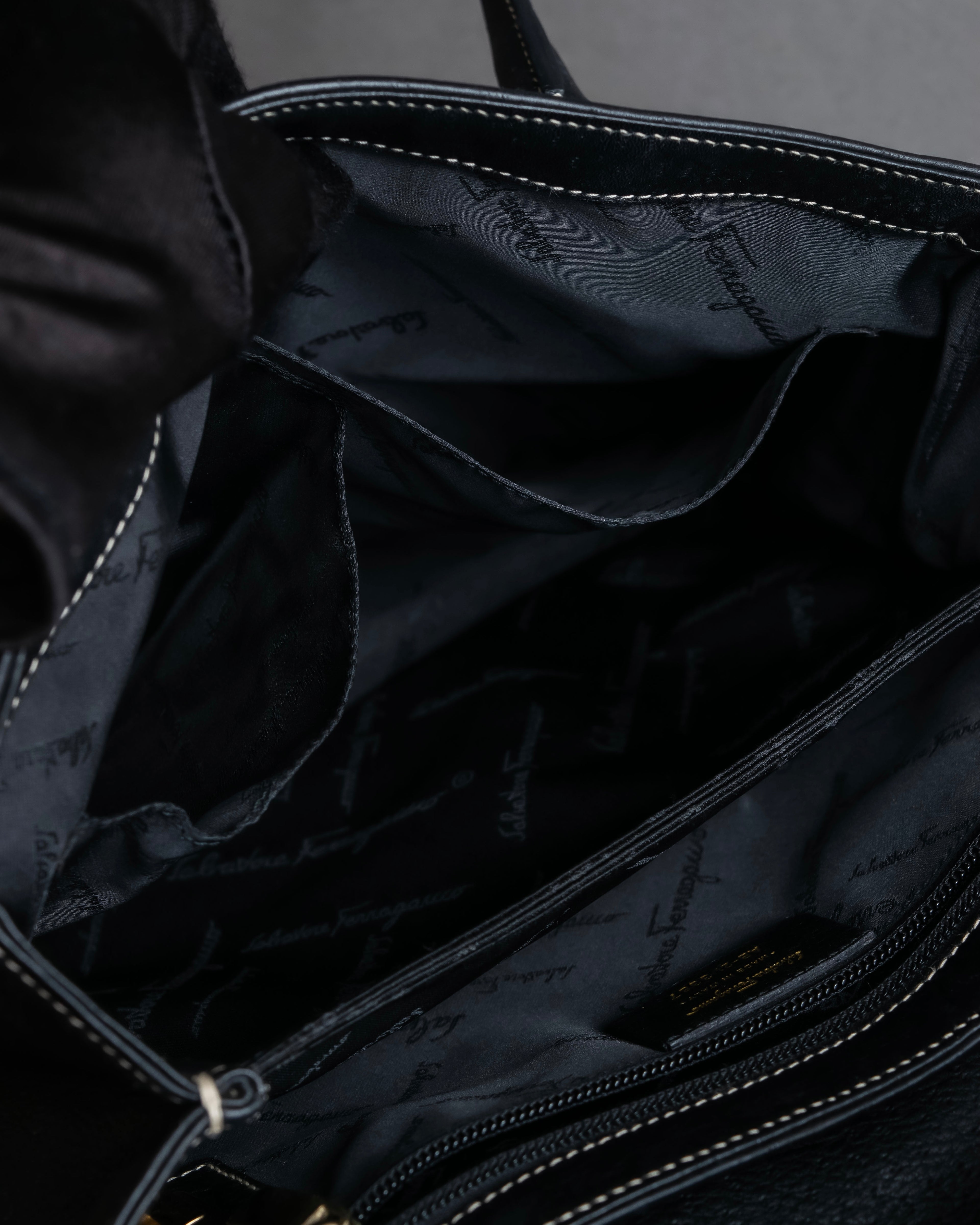 "Salvatore Ferragamo" Gancini motif design leather one-handle bag