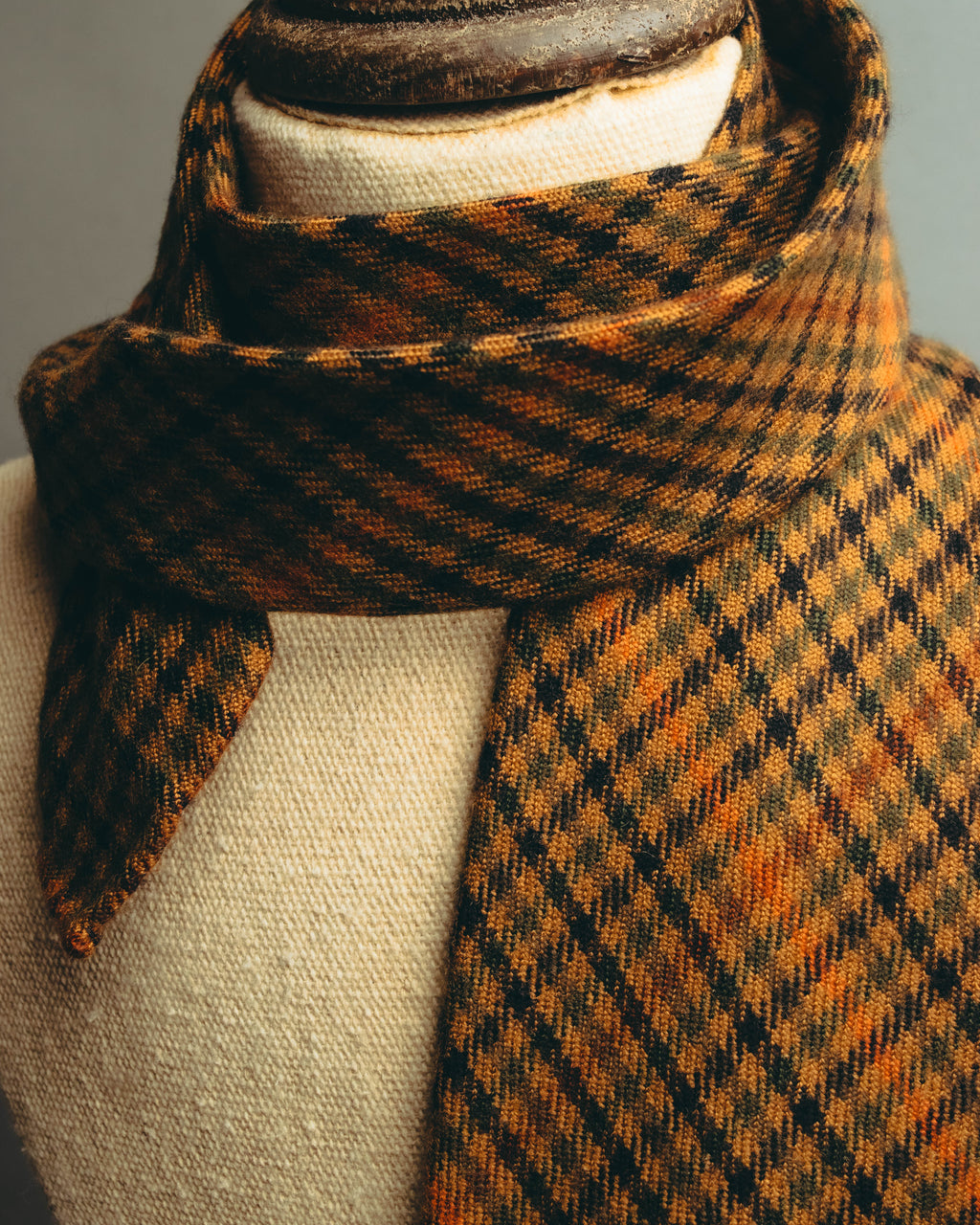 -SPECIAL- “HERMÈS” 70’s-90’s Glen plaid cashmere tie