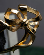 "Christian Dior" Oval ribbon motif gold brooch