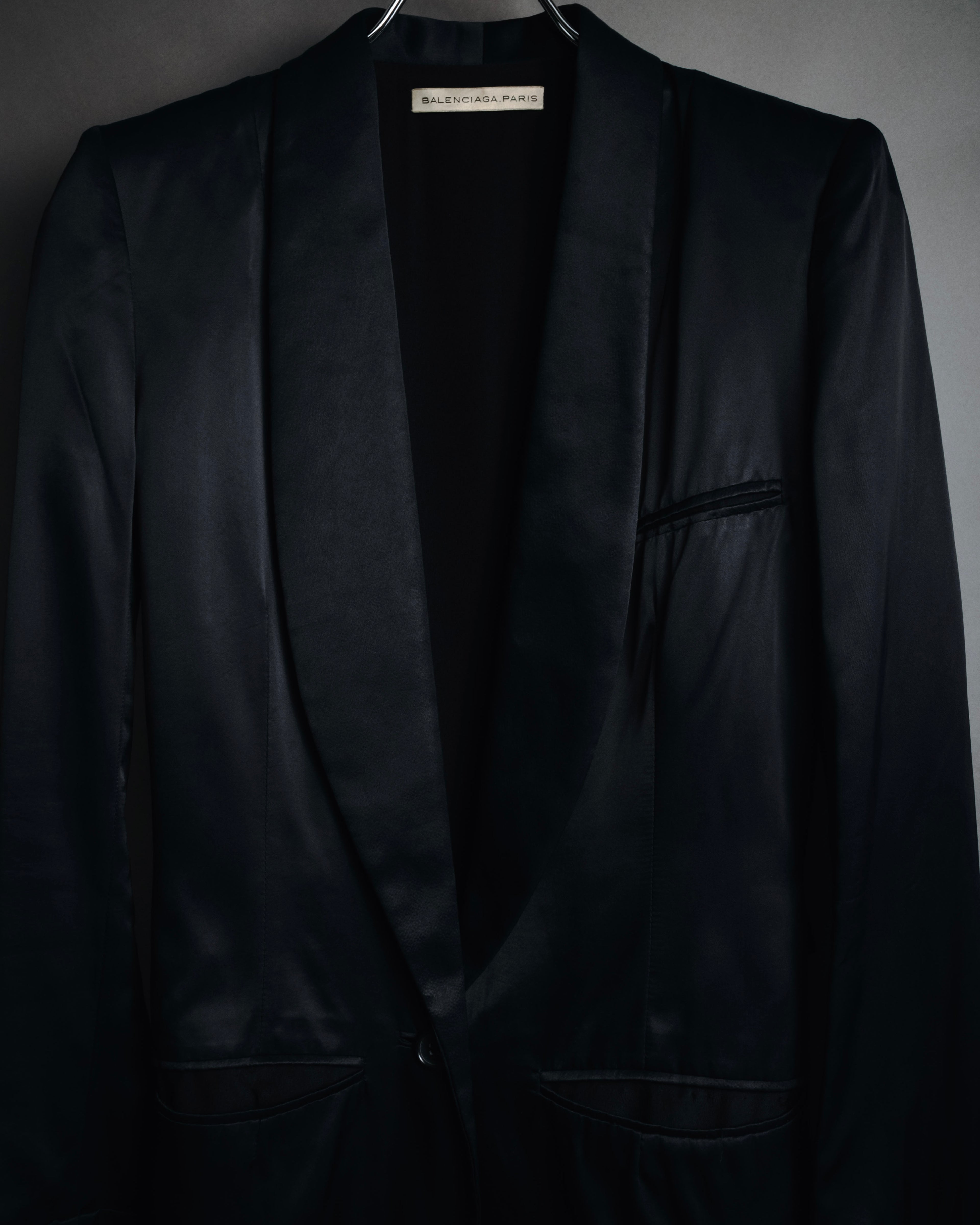 "BALENCIAGA.PARIS" 2008-2009 Sculptural satin shawl collar tuxedo jacket