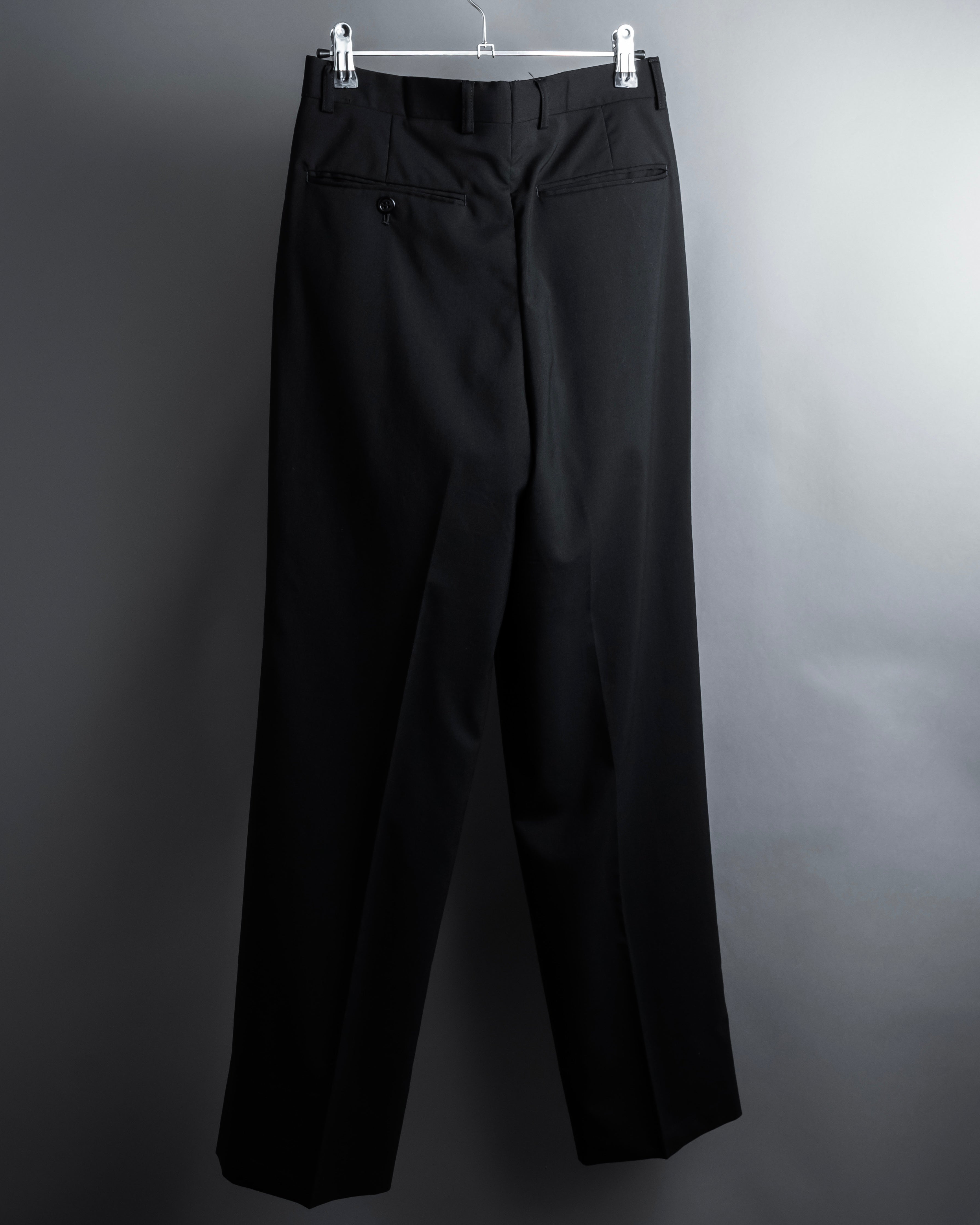 "YVES SAINT LAURENT" Straight tailoring design set up