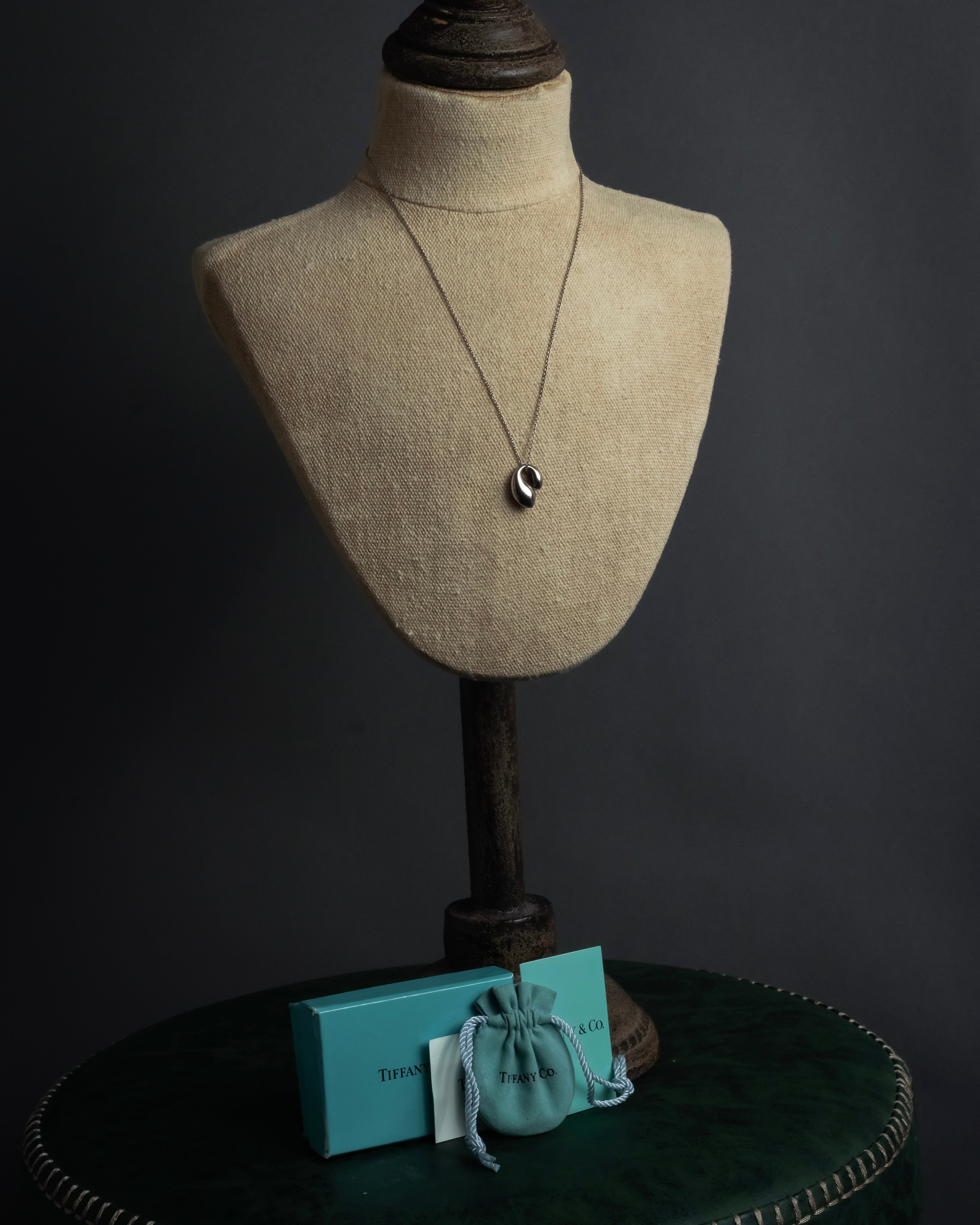 "Tiffany&Co" Elsa Peretti double teardrop motif pendant