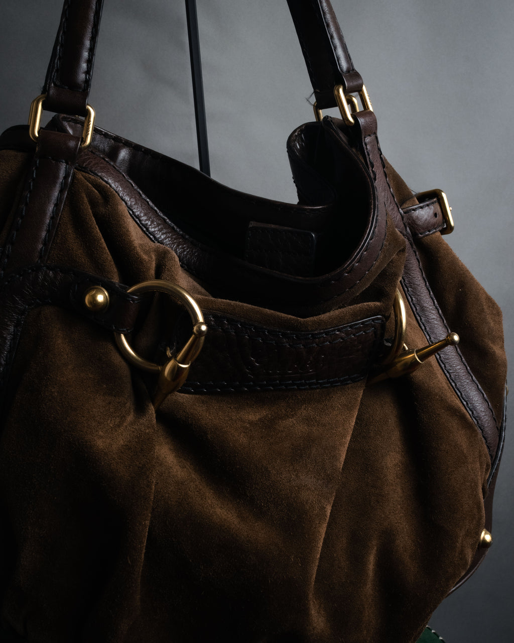 -SPECIAL- “GUCCI” 2005-2008 suede toggle shoulder bag