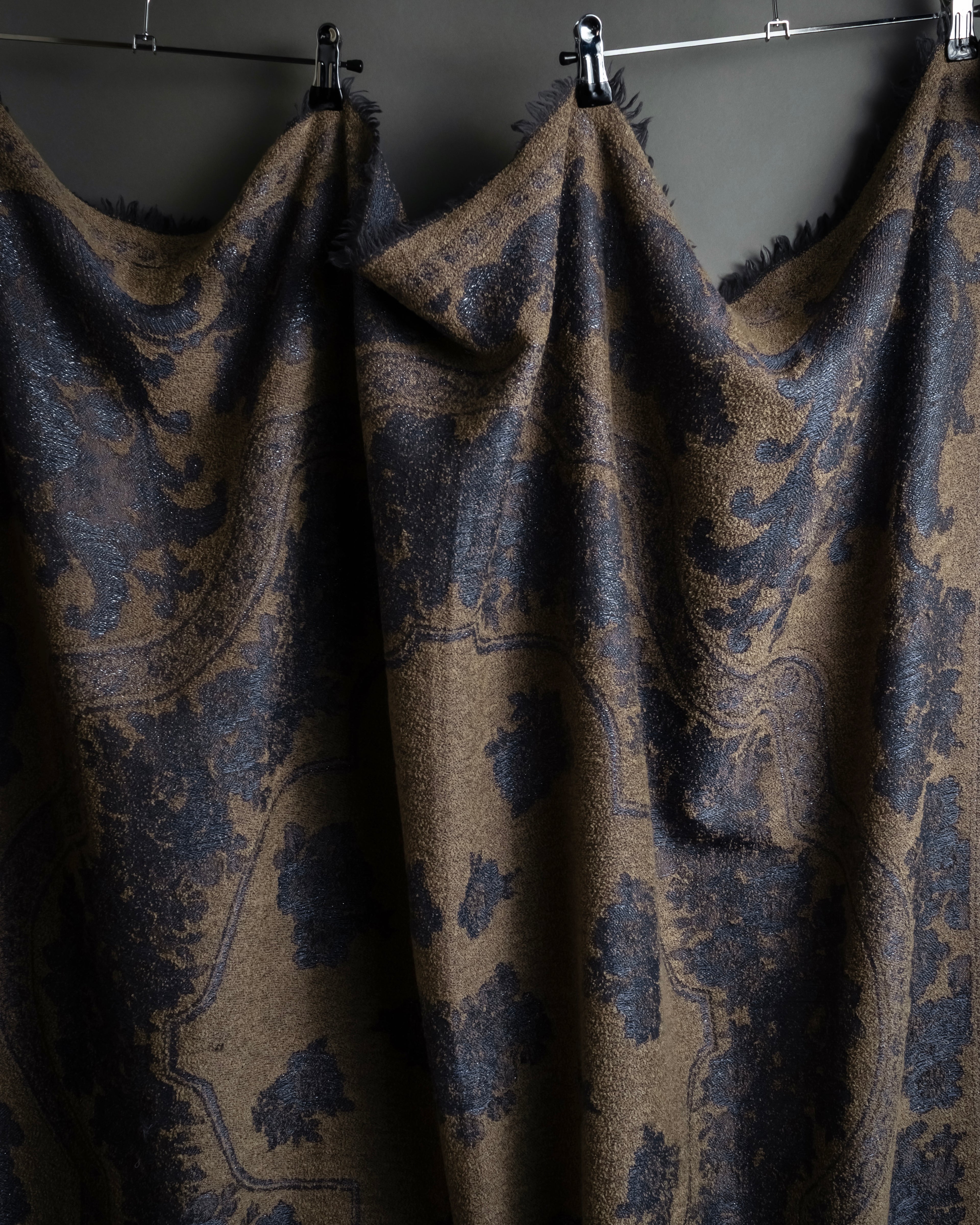 "BALENCIAGA" Large size lame jacquard weave stole