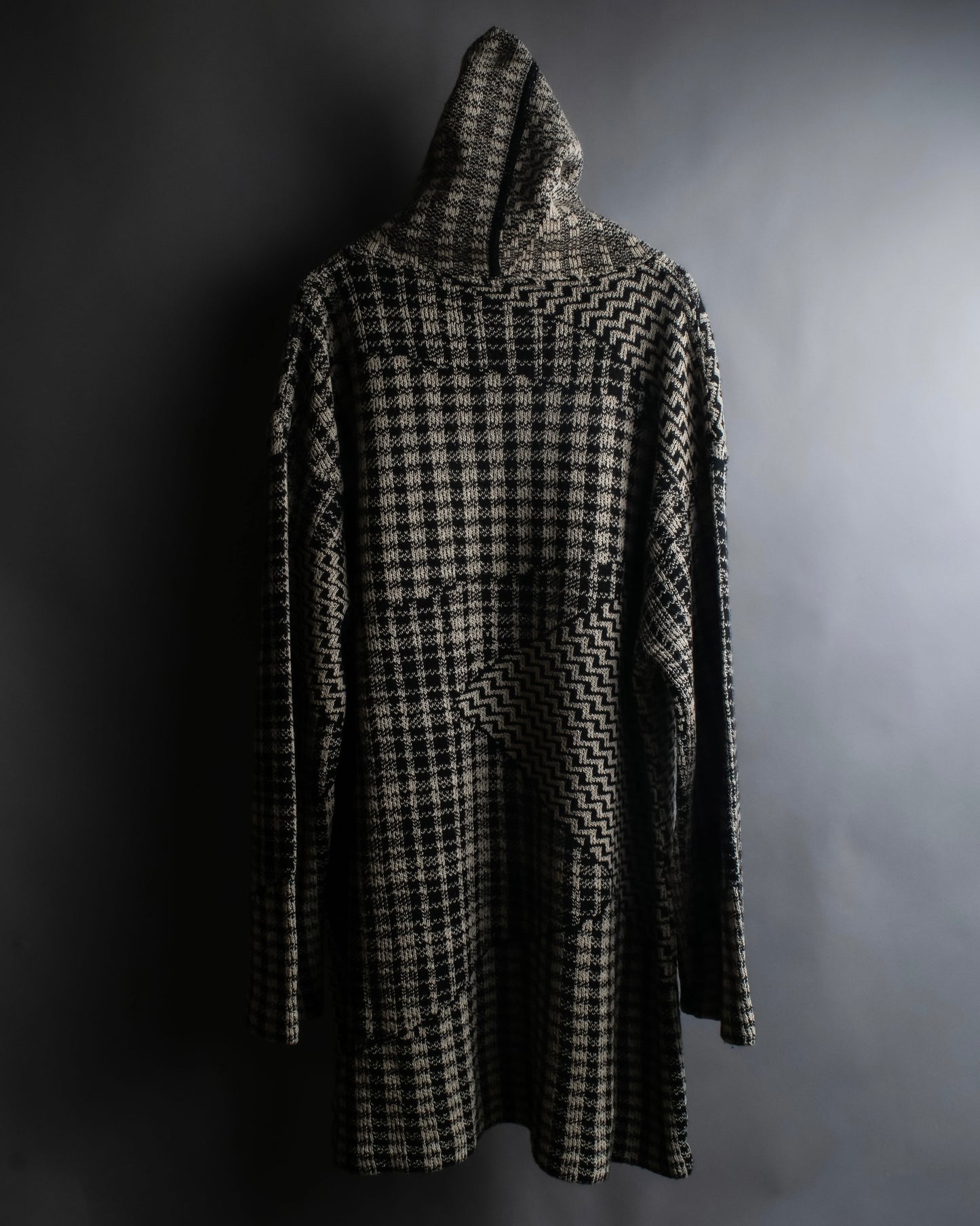 "FENDI" Houndstooth & zigzag pattern turtleneck tunic pullover