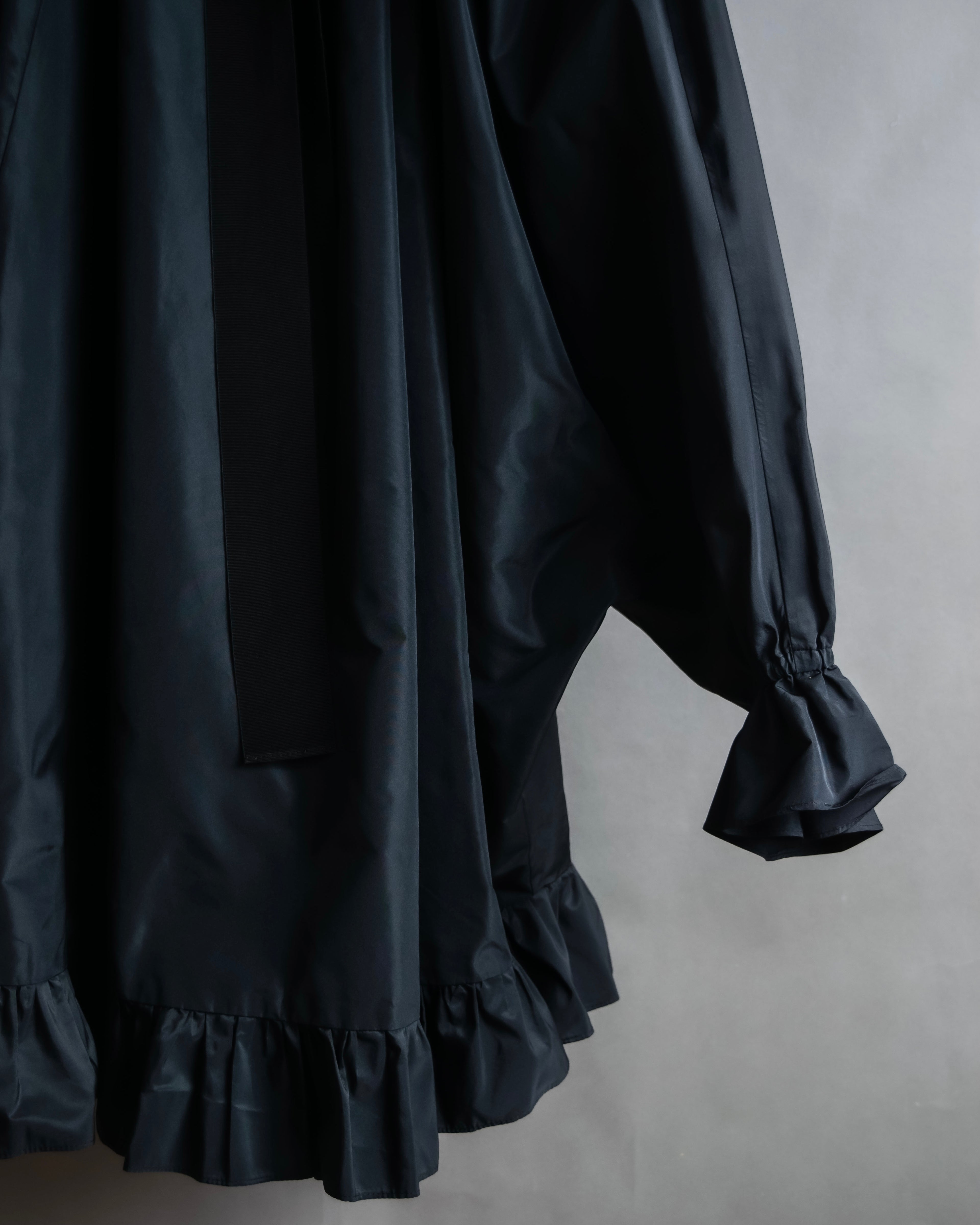 "PATOU" Ribbon shirring design poncho dress