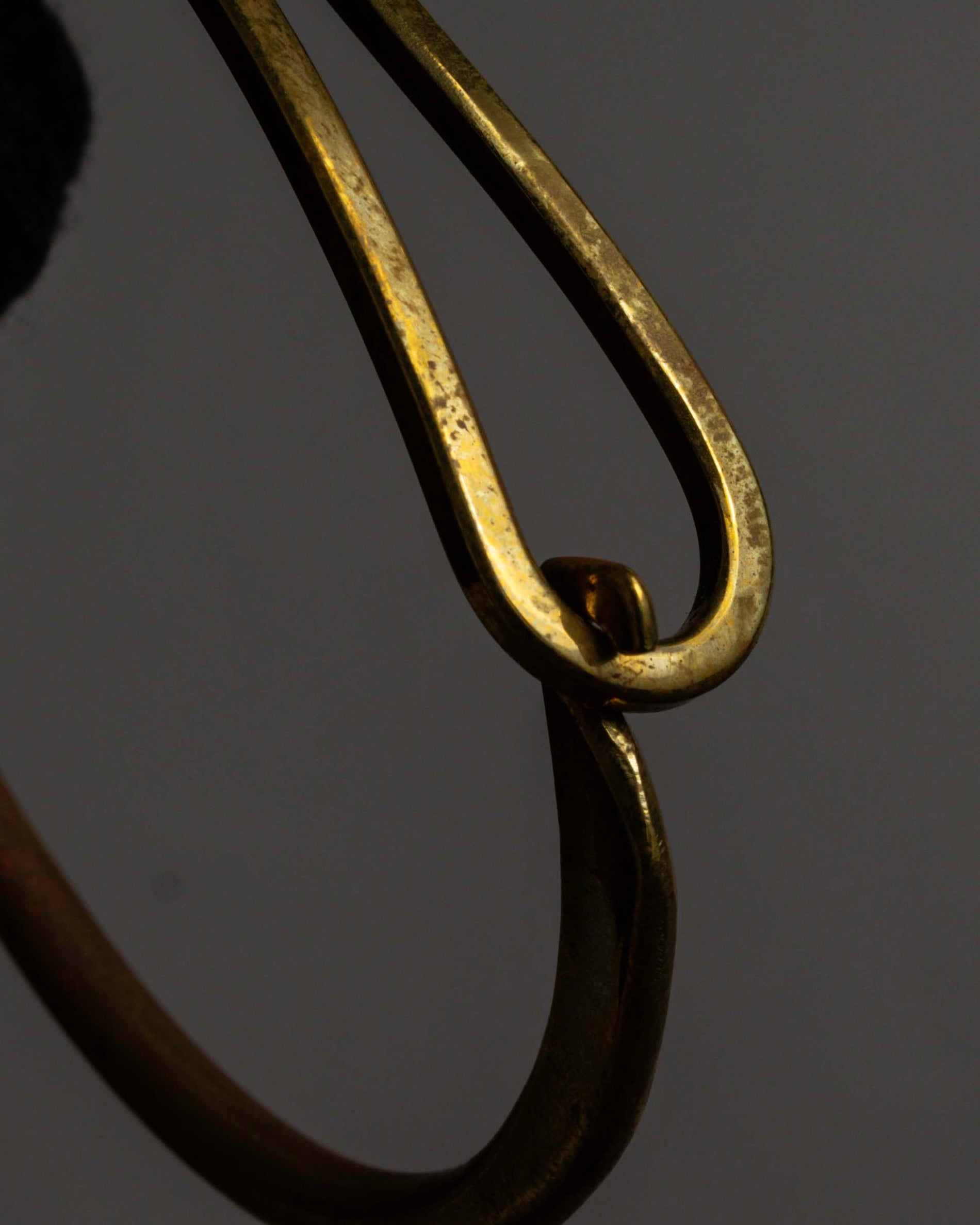 "STUDEBAKER" S-hook curved design gold brass bracelet