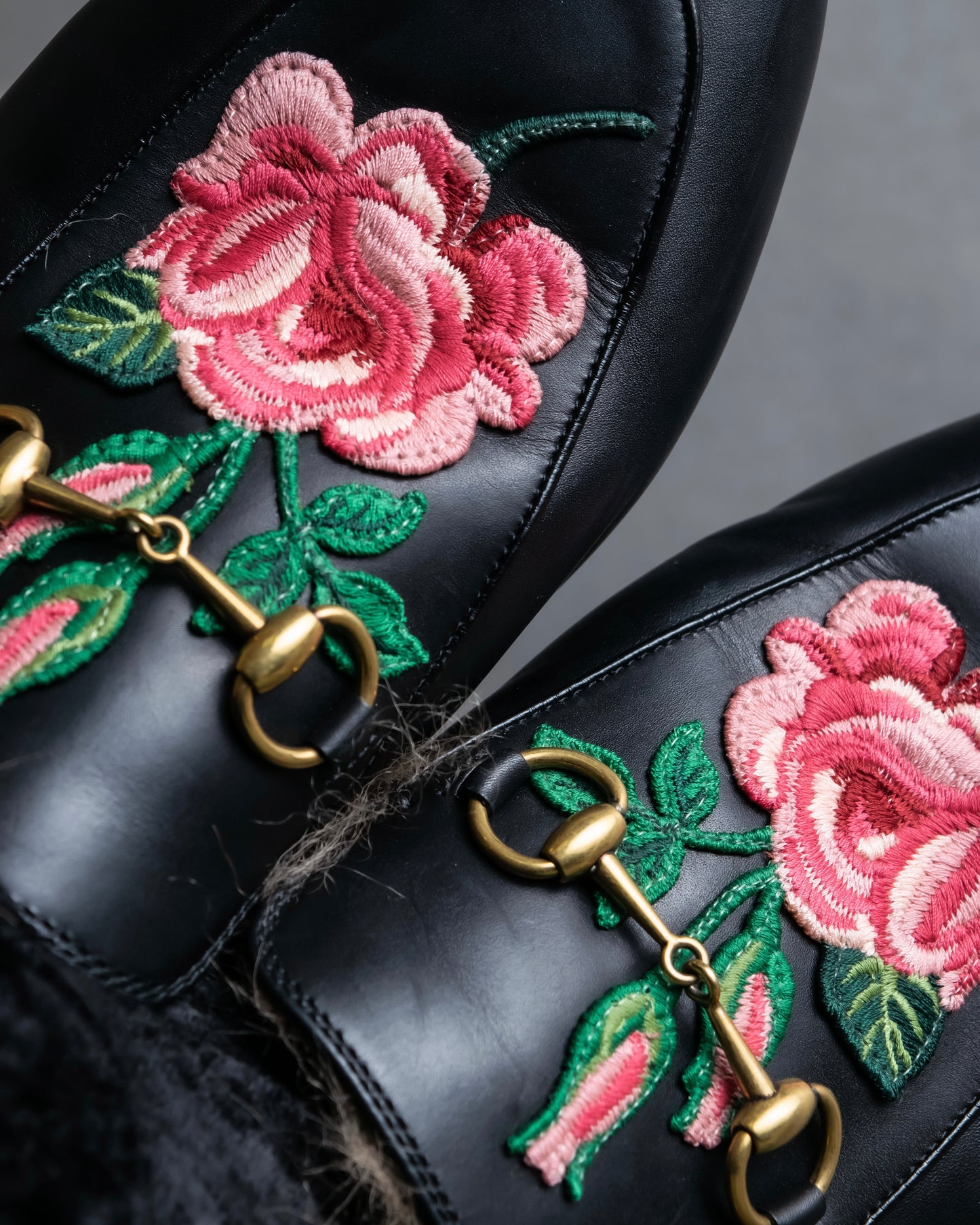 "GUCCI" Rose＆leaf embroidery princetown loafers