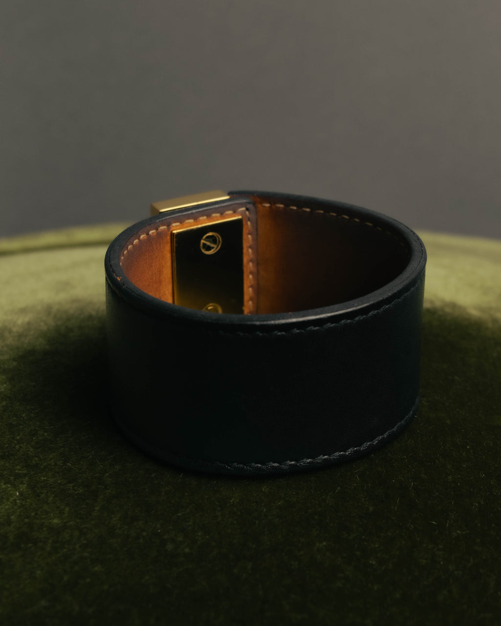 “BALENCIAGA“ 10’s Brushed metal leather cuff bracelet