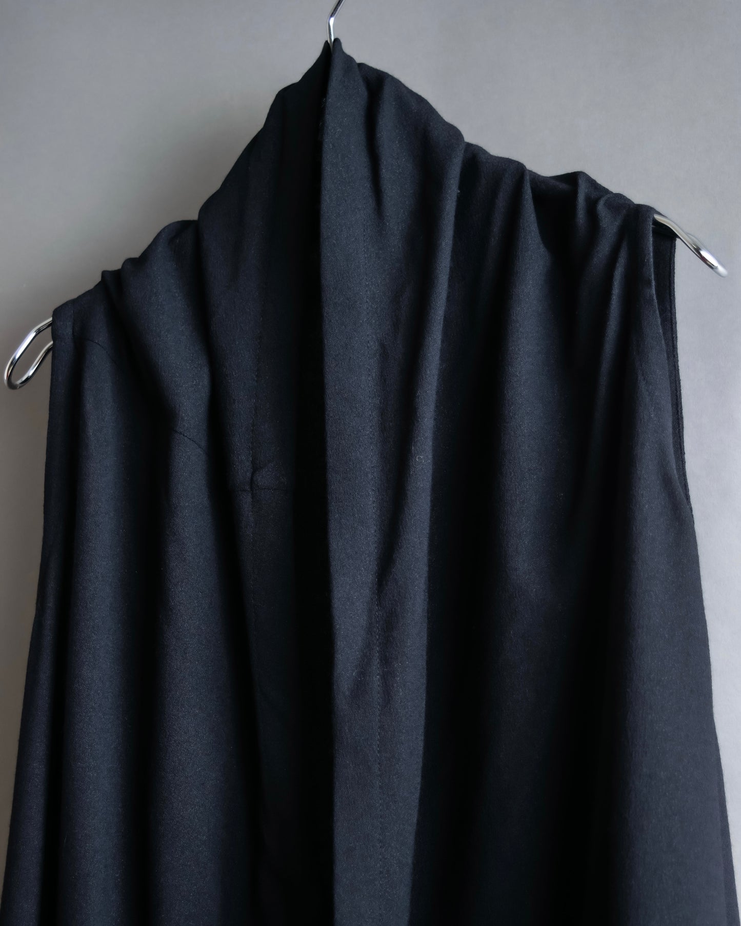 "ANN DEMEULEMEESTER" Cape draping docking design zipper sleeveless dress