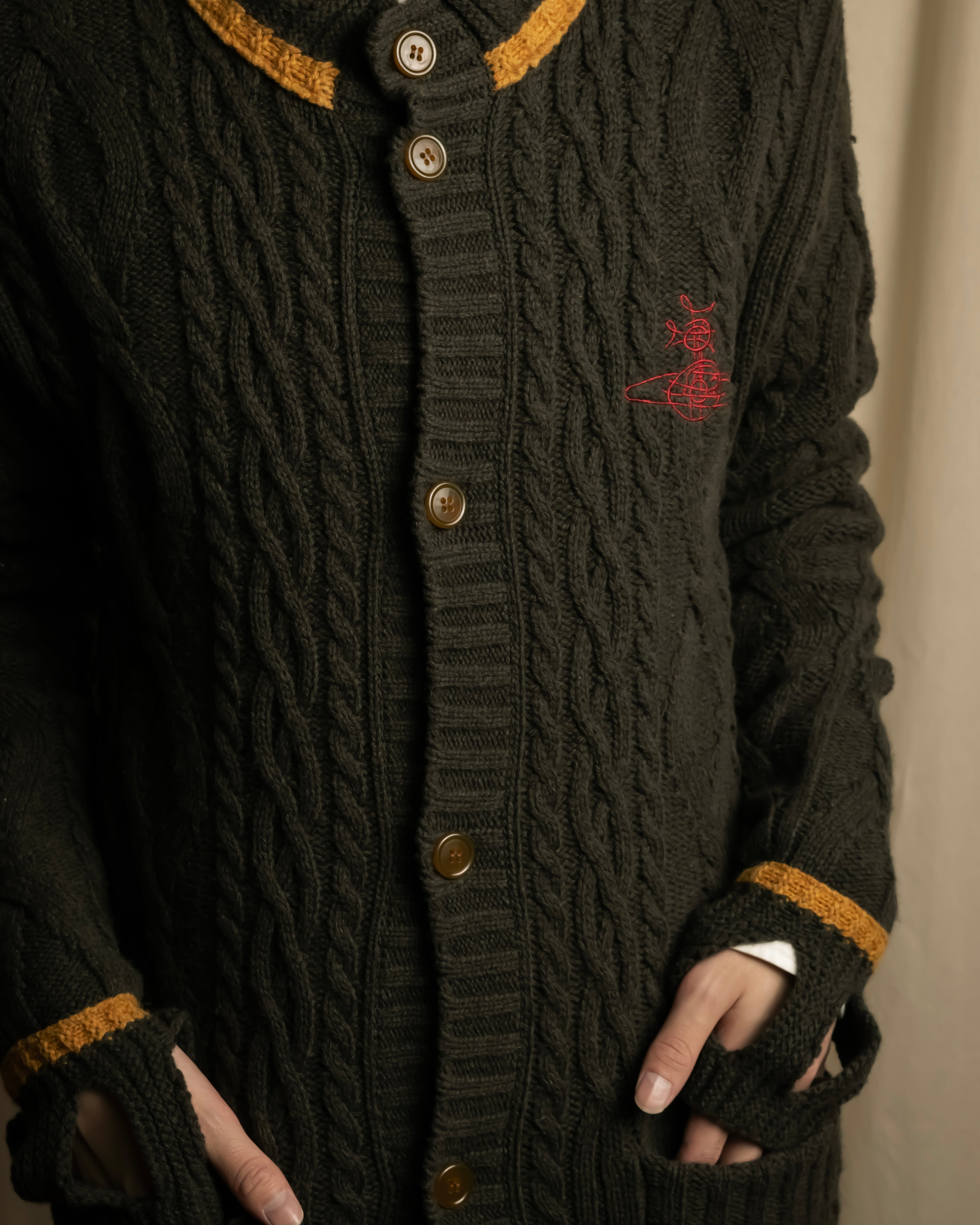 "Vivienne Westwood" Orb logo engraved cable knit cardigan