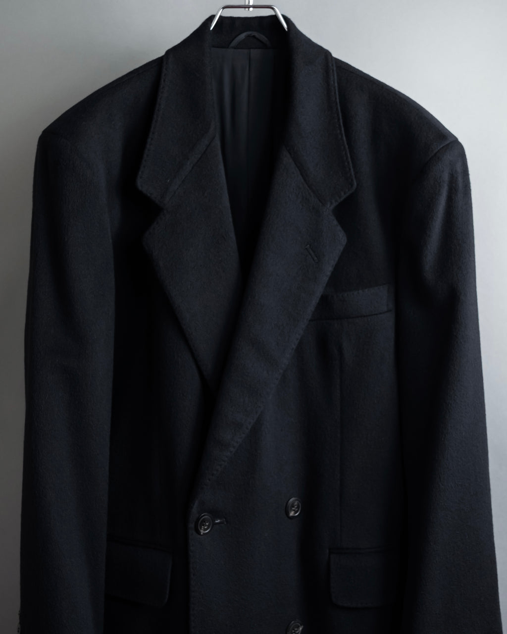 "CHRISTIAN DIOR MONSIEUR" 
Oversized double-breasted chester coat