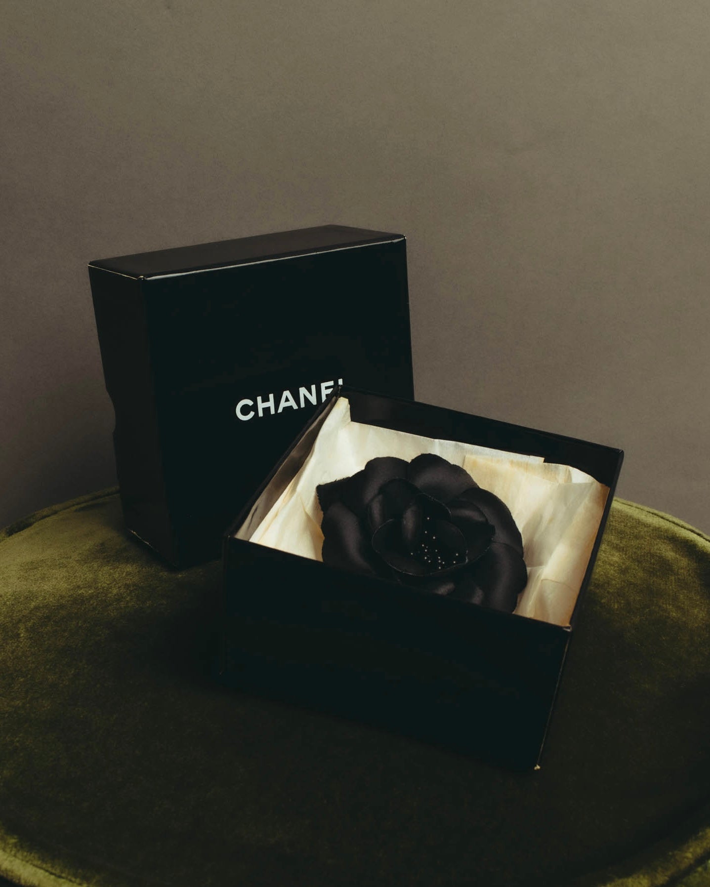 CHANEL (シャネル) - カメリア ブローチ - ブラック - 80's-90's