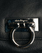 “Salvatore Ferragamo“ 00’s-10’s Gancini ring hardware leather shoulder bag
