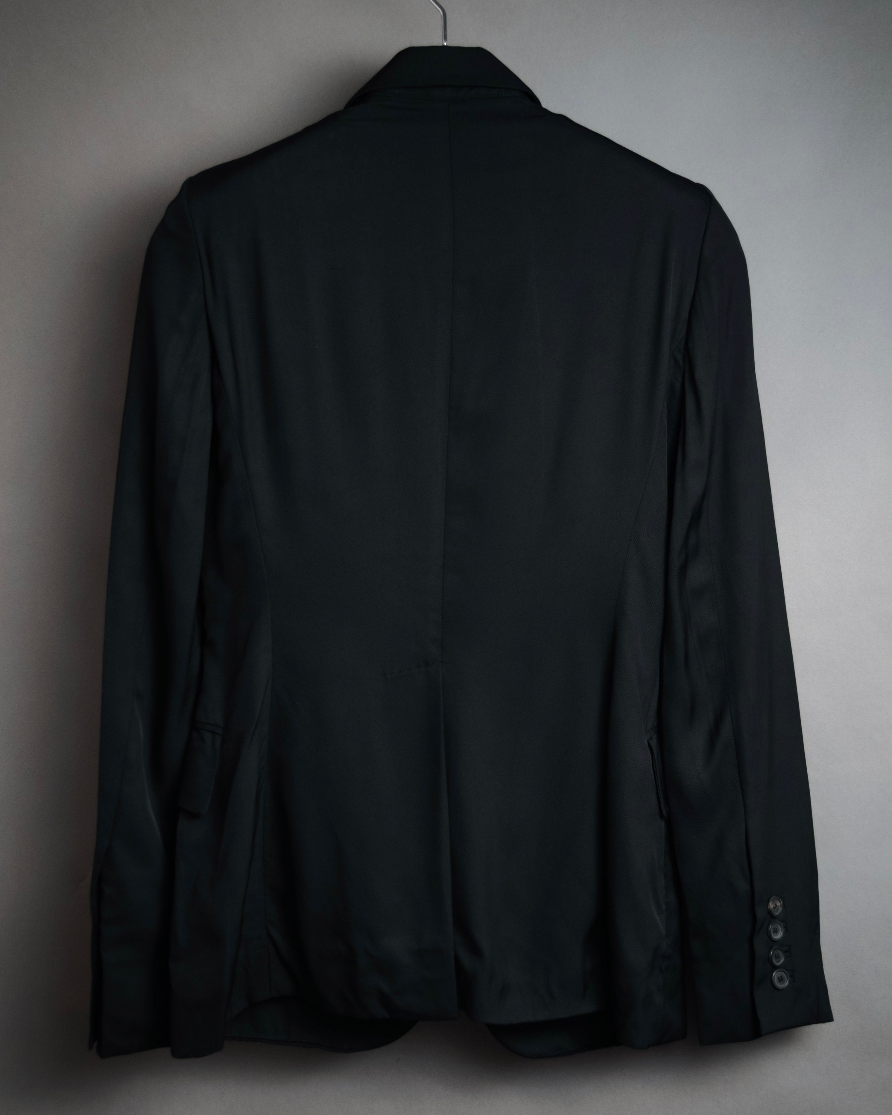 “GUCCI” Early 2000s satin peak lapel tailored jacket