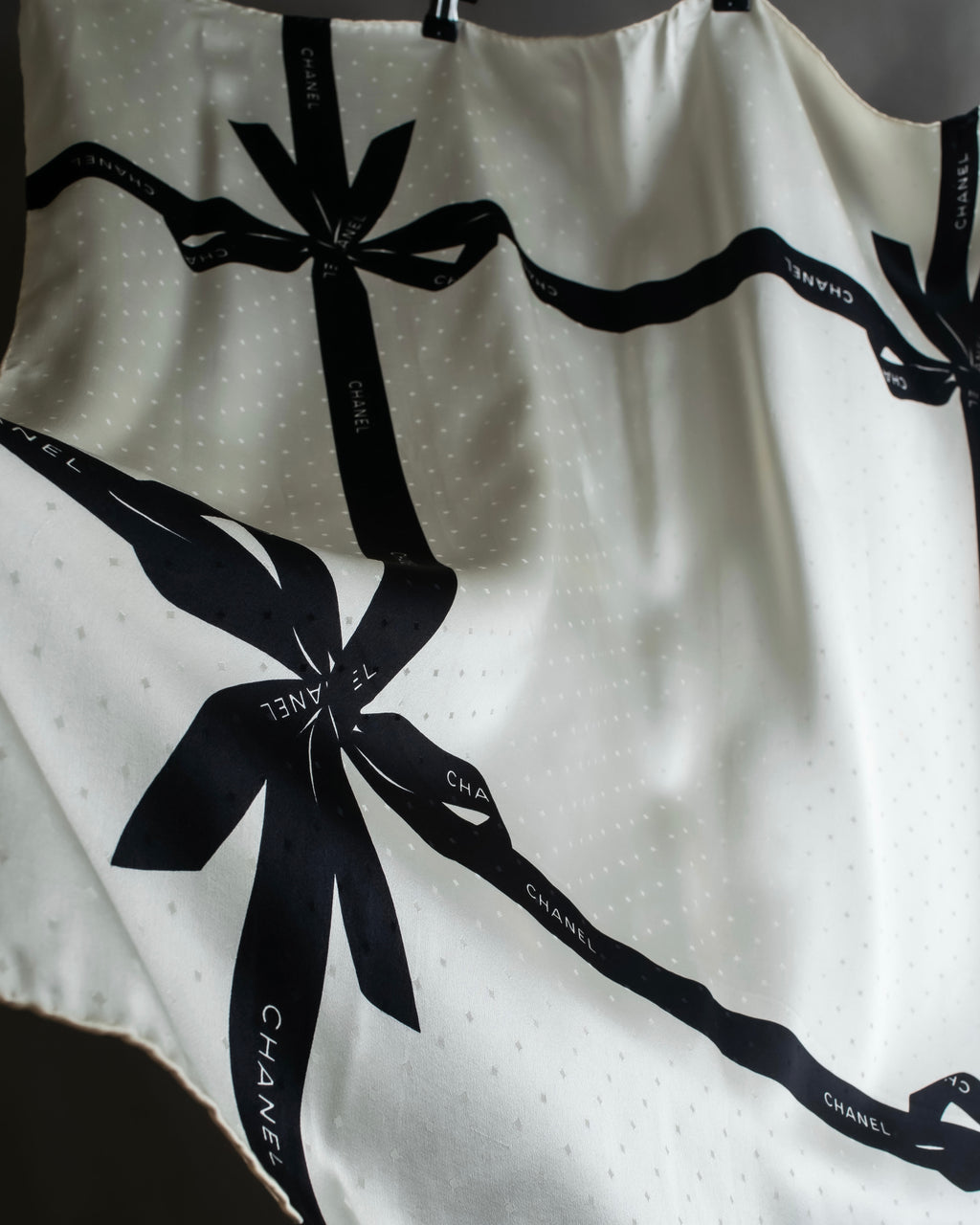 "CHANEL" Logo engraved ribbon motif design large scarf