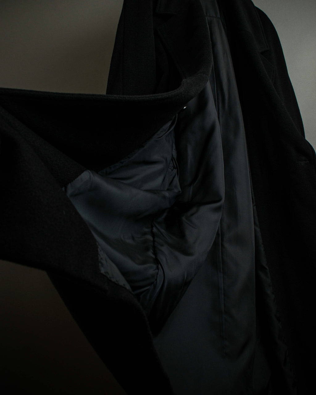 "Chloe" Peak lapel classically tailored chester coat