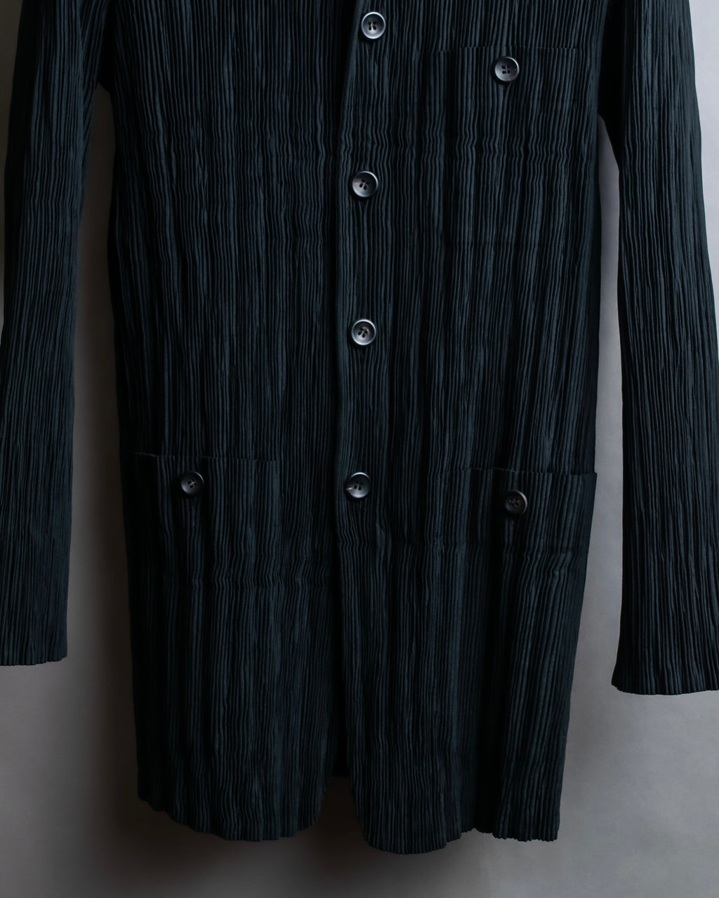 "ISSEY MIYAKE" Pleated vertical line shirt jacket