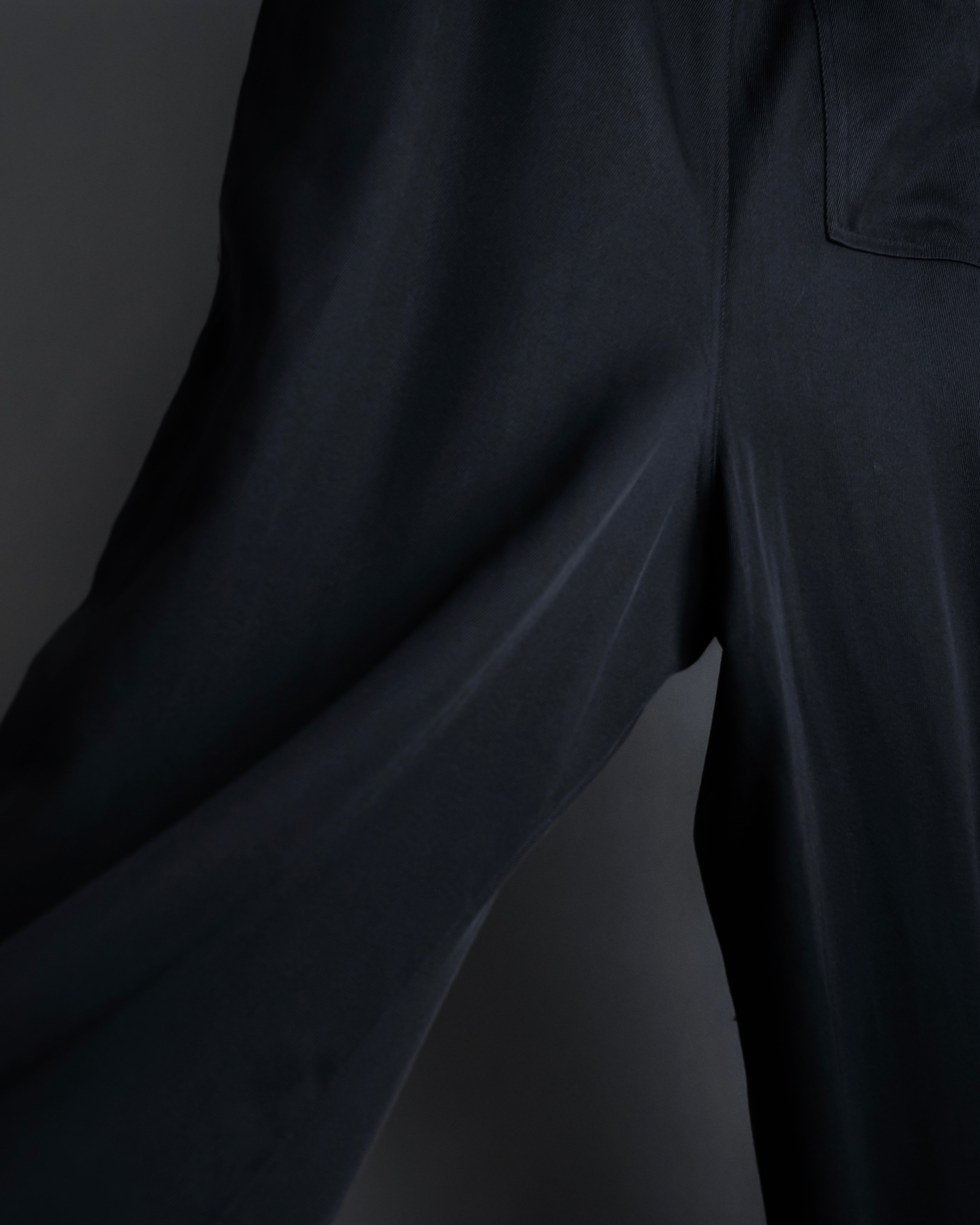 "LOEWE" Three-dimensional pattern design wide slacks