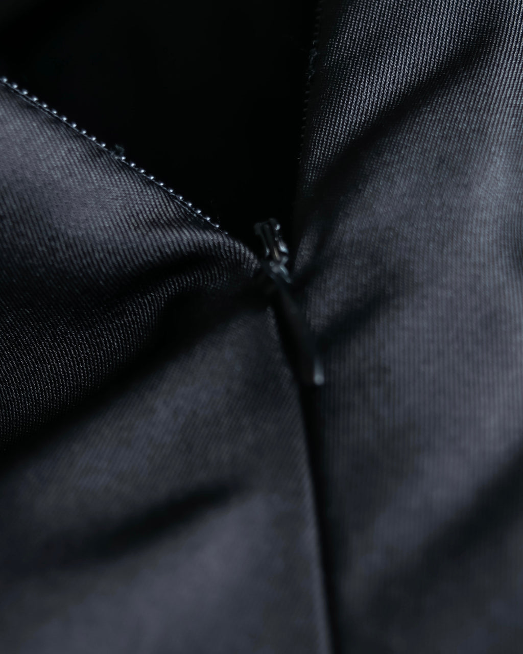 "PRADA" 100% silk pleated skirt