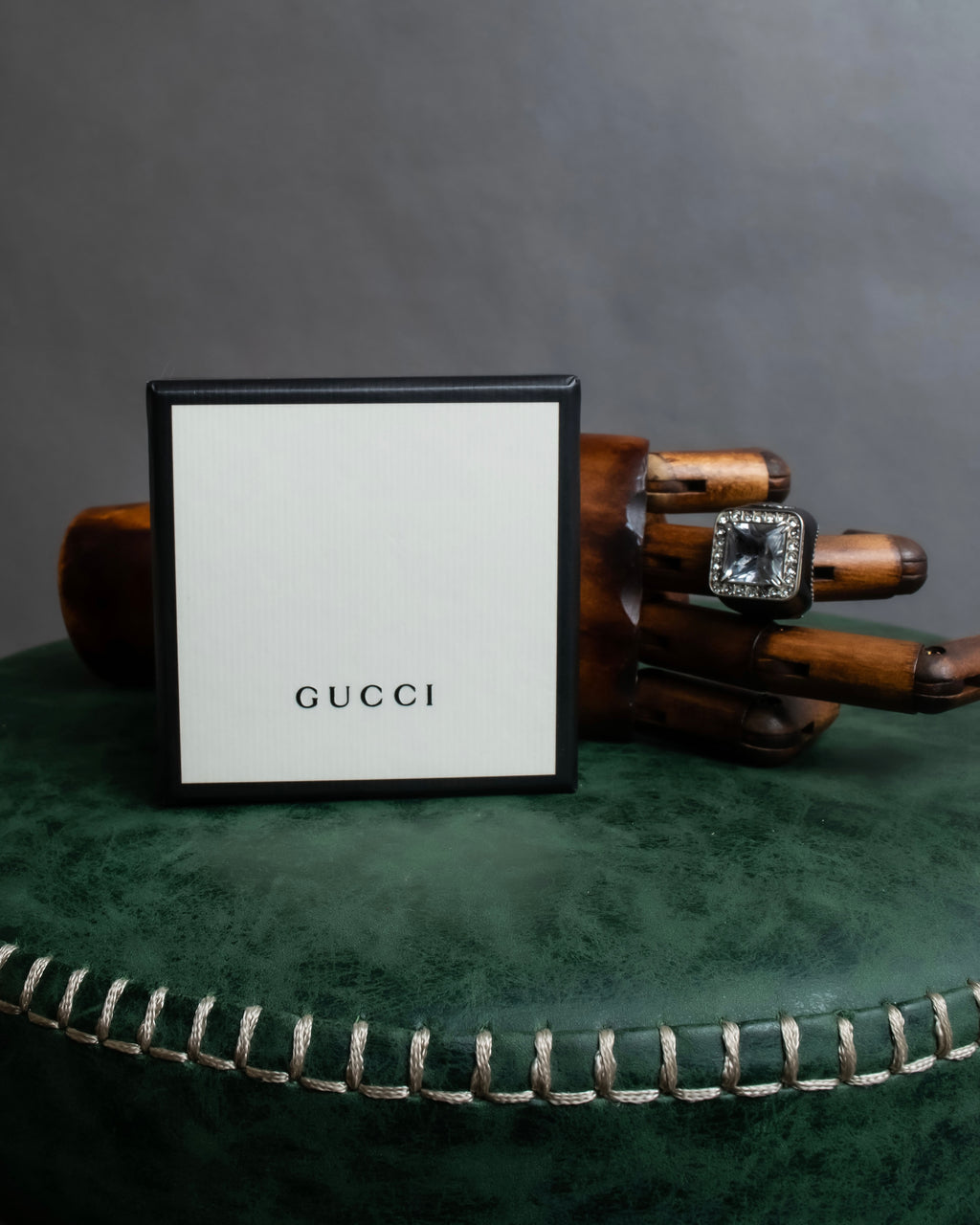 "GUCCI" Crystal rhinestone GG motif engraved signet ring