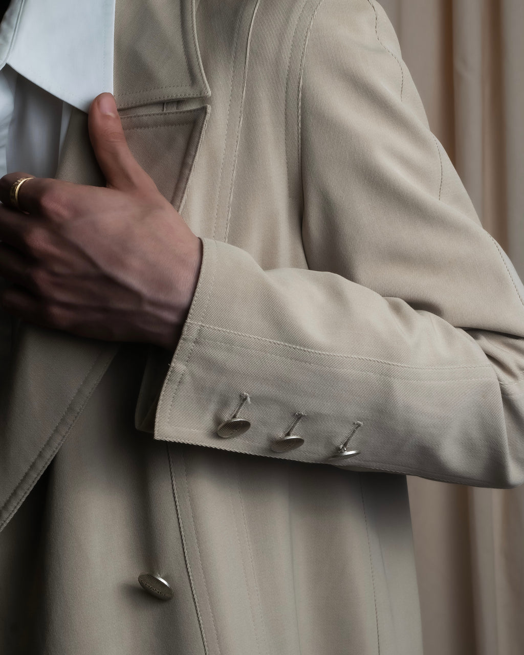 "CHANEL" Large lapel double breasted straight line coat
