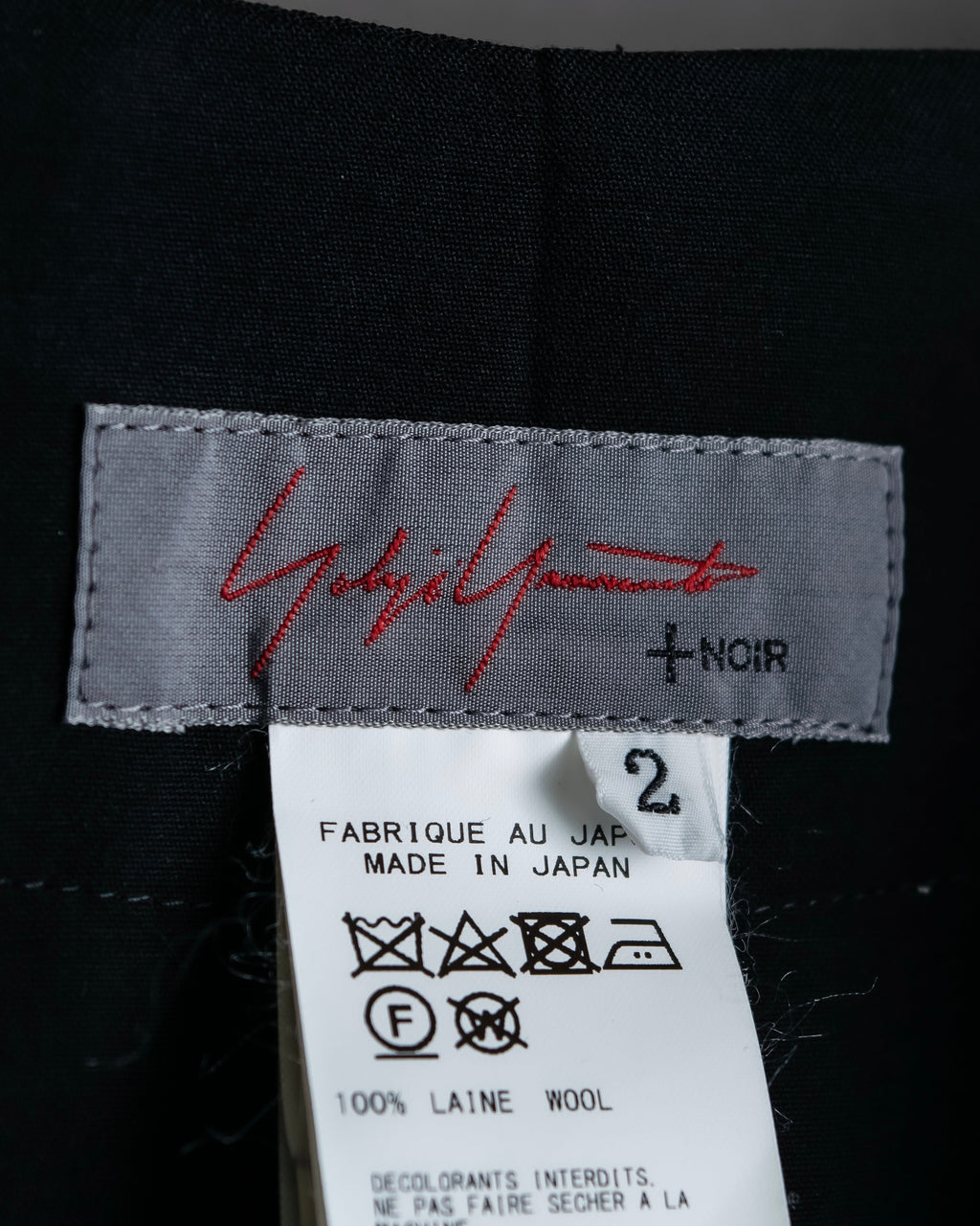 "YOHJI YAMAMOTO +NOIR" Asymmetrical slit sarouel slacks
