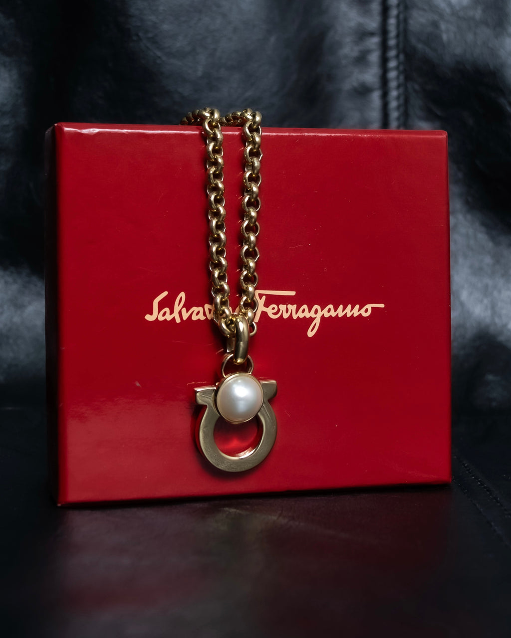 "Salvatore Ferragamo" Gancini design necklace